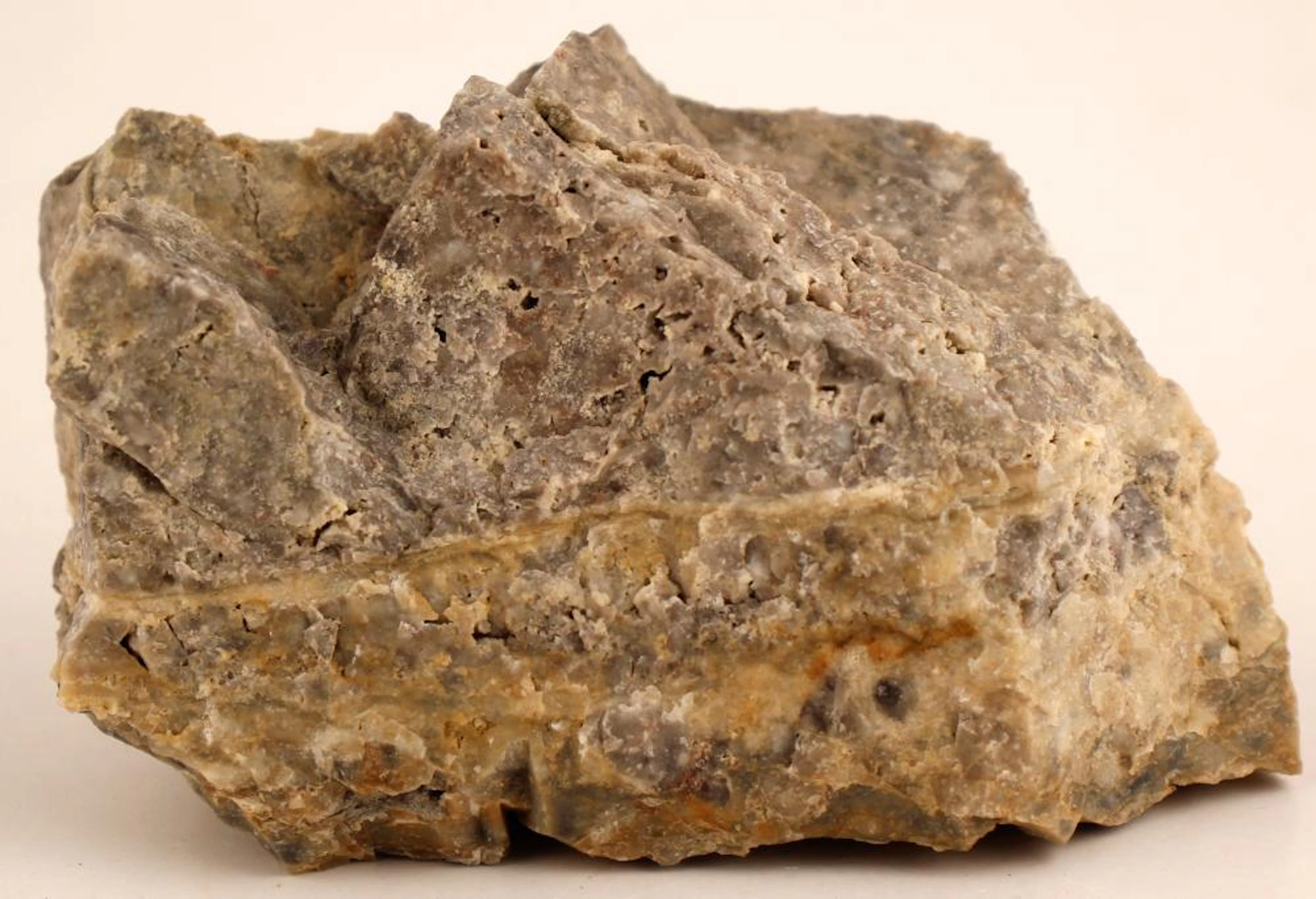 Pasqua Deposit-(early stage exploration) (61136)