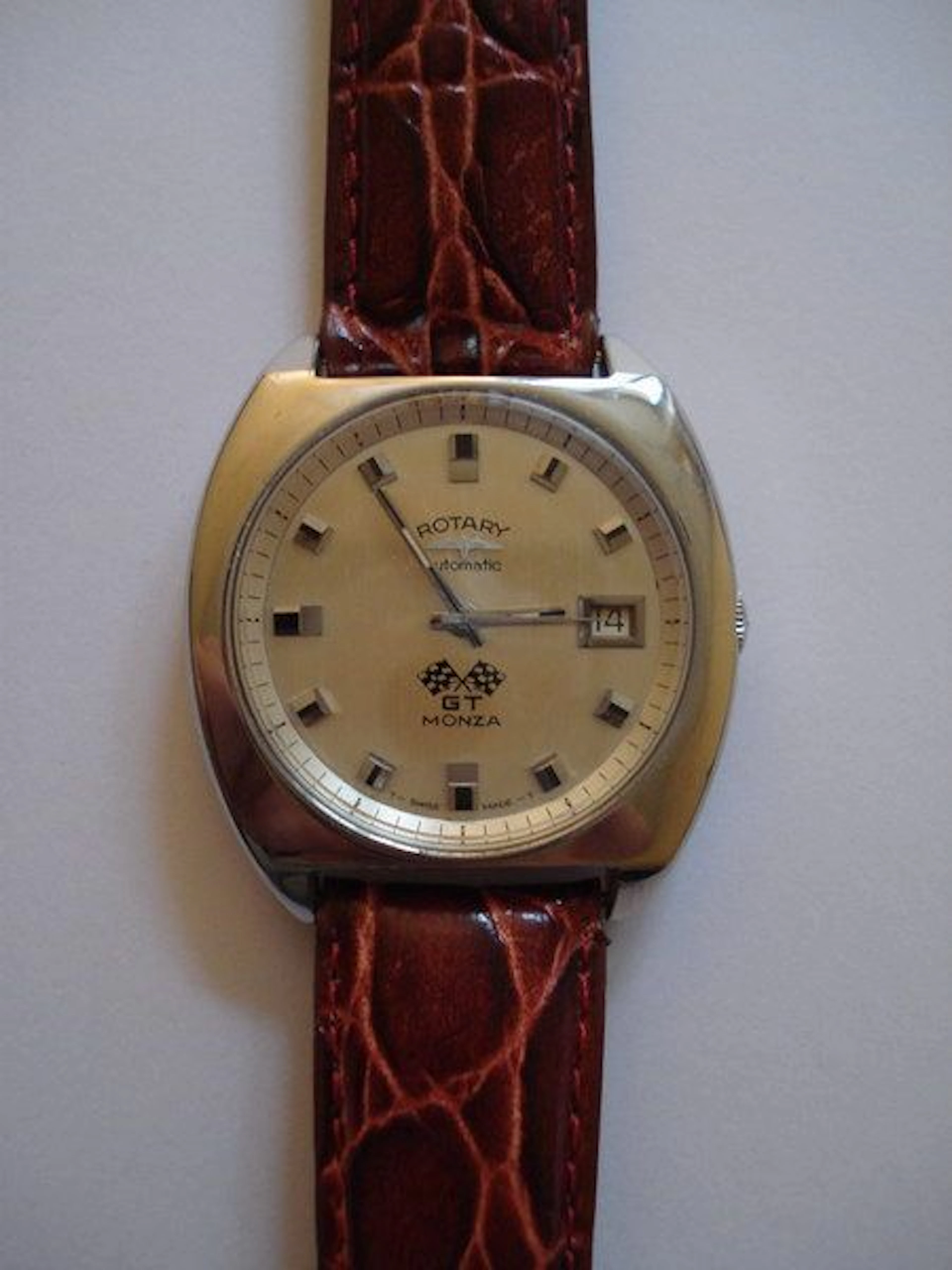 ROTARY GT Monza. Vers 1970. Montre-bracelet automobilia en acier. Cadran argenté