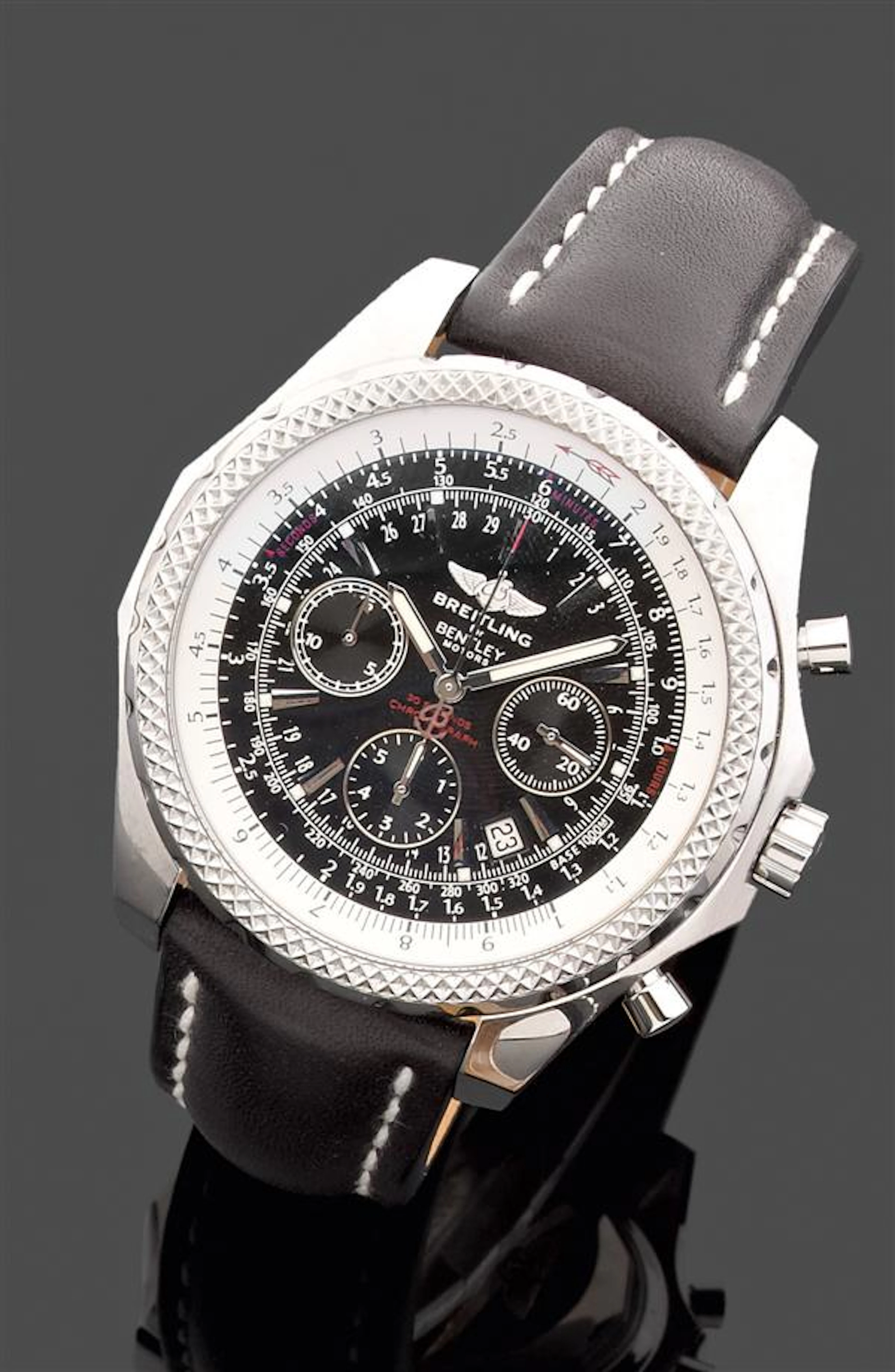 BREITLING BENTLEY MOTORS. Réf. A25362 VERS 2010 Montre bracelet