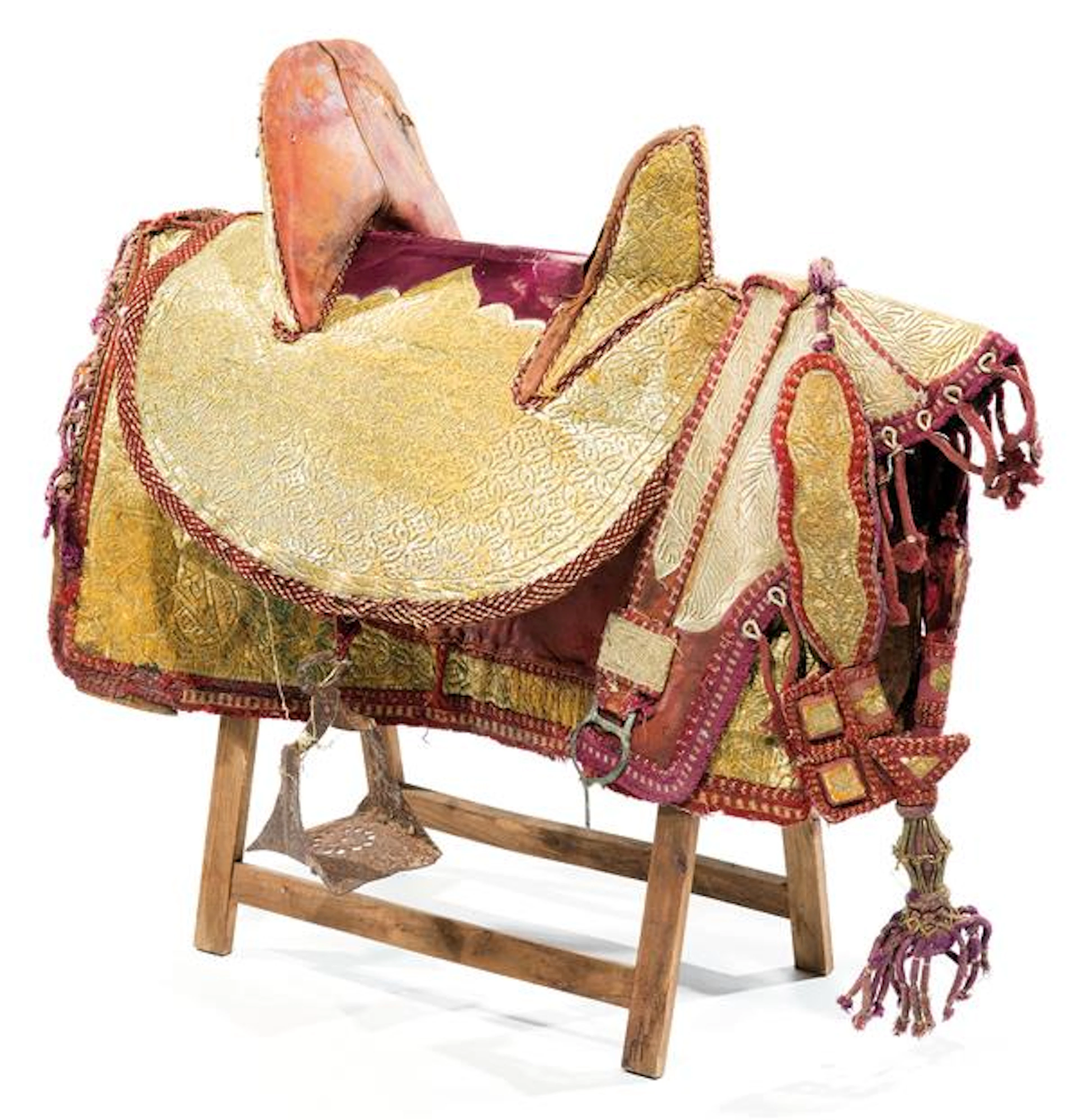 SELLE MAROCAINE "SERDJ" recouverte de cuir rouge entièrement