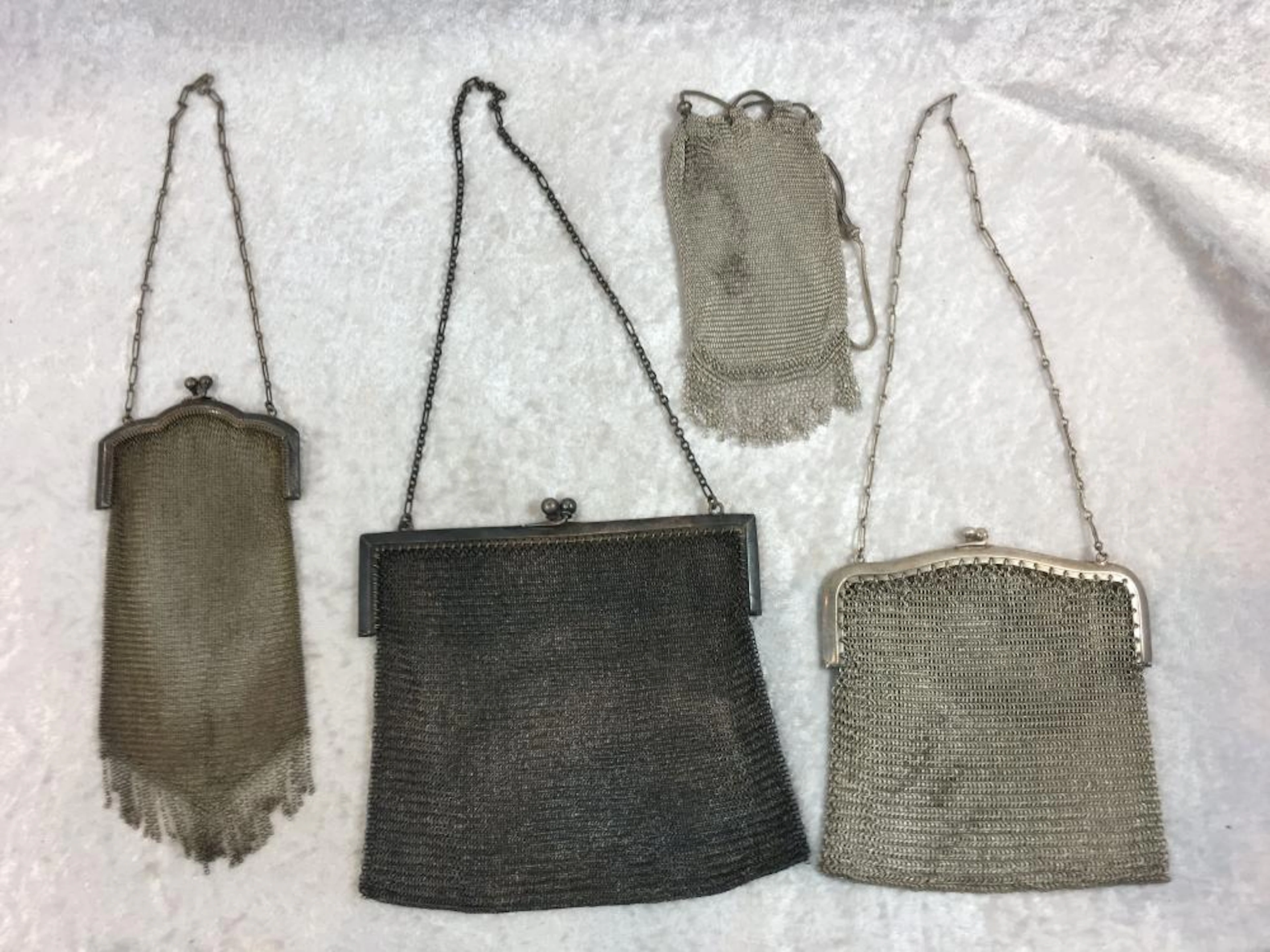 LOT OF 4: MESH PURSES