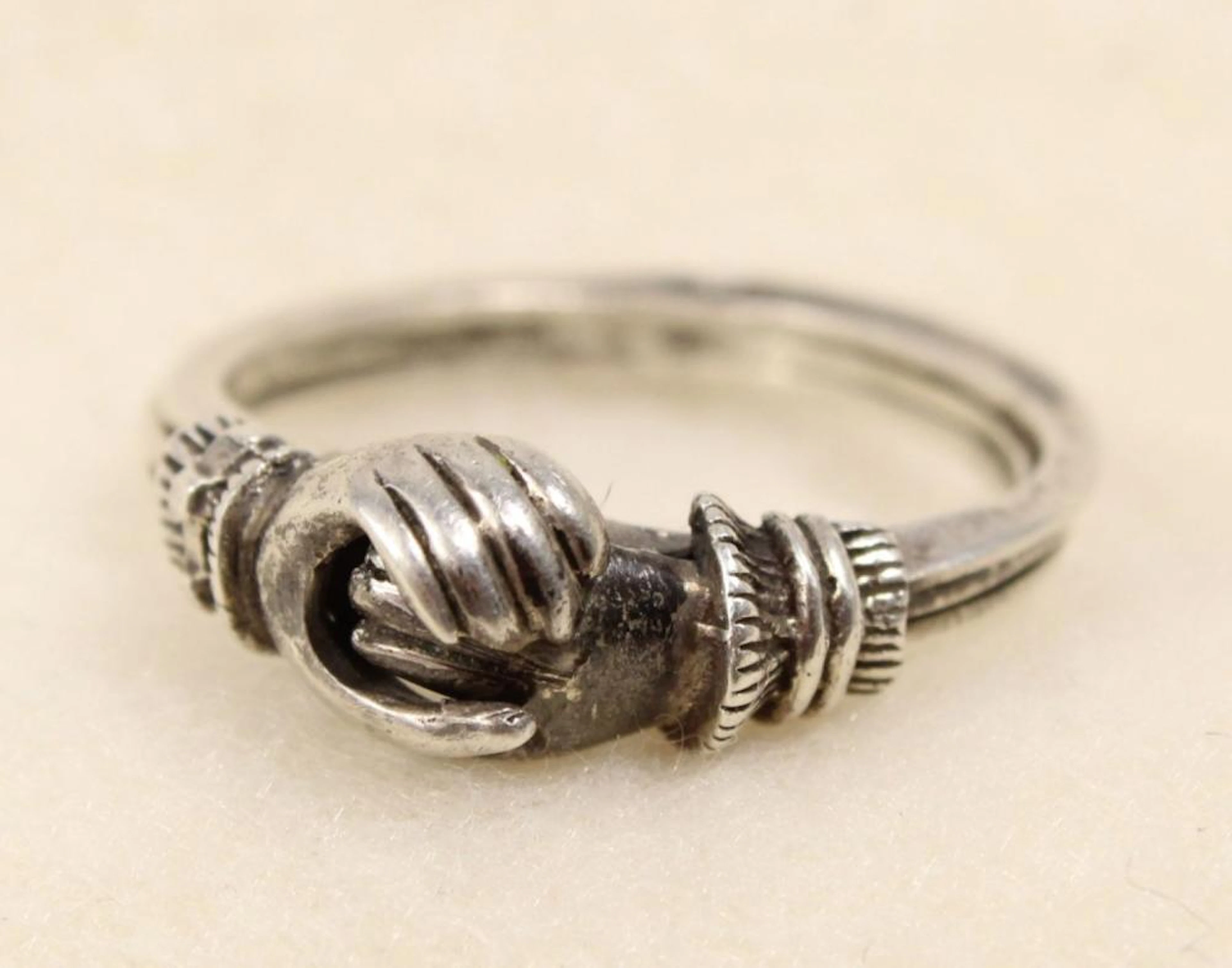 FEDE FRIENDSHIP GIMMEL HEART IN HAND RING