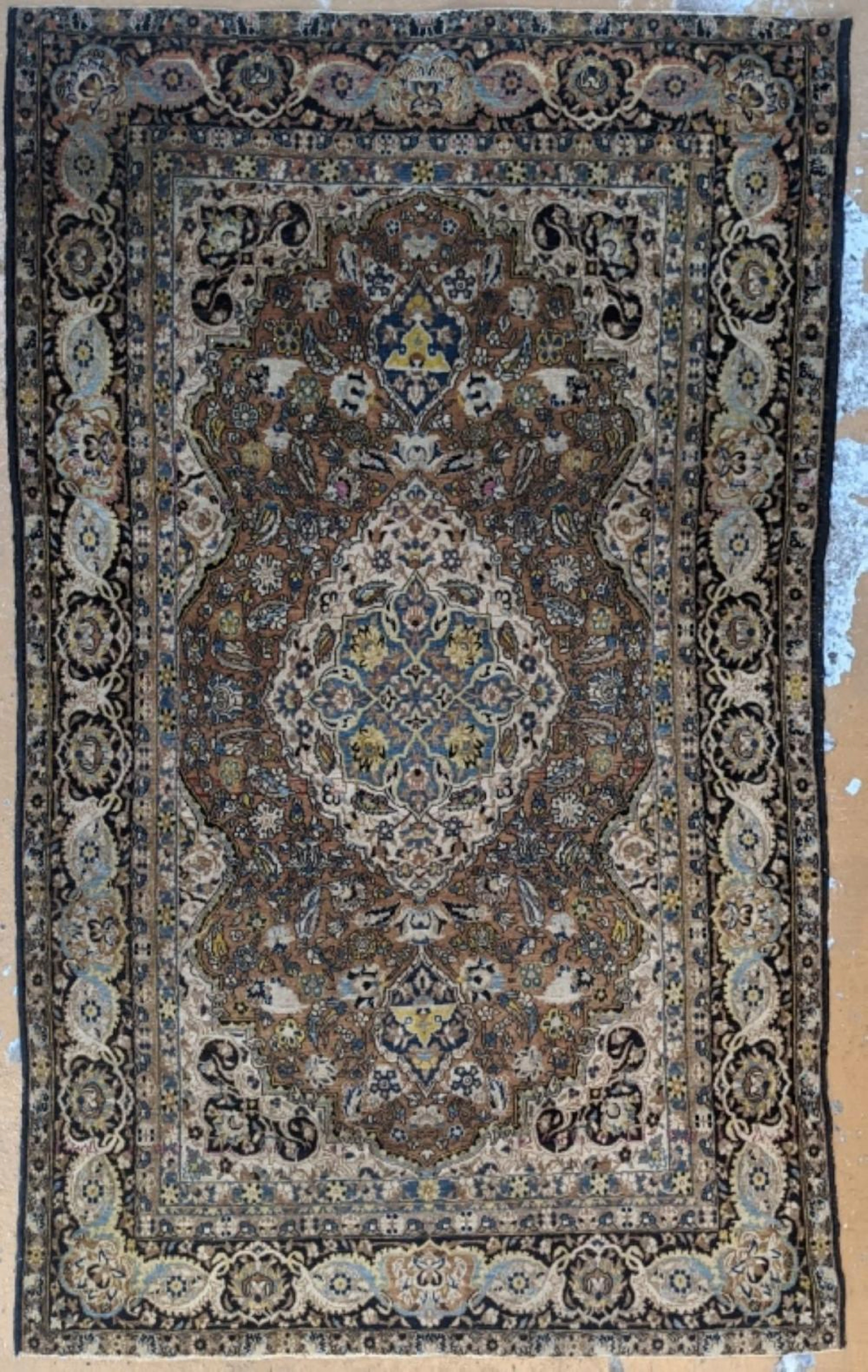 ANTTIQUE HAND KNOTTED FARAHAN SAROUK RUG