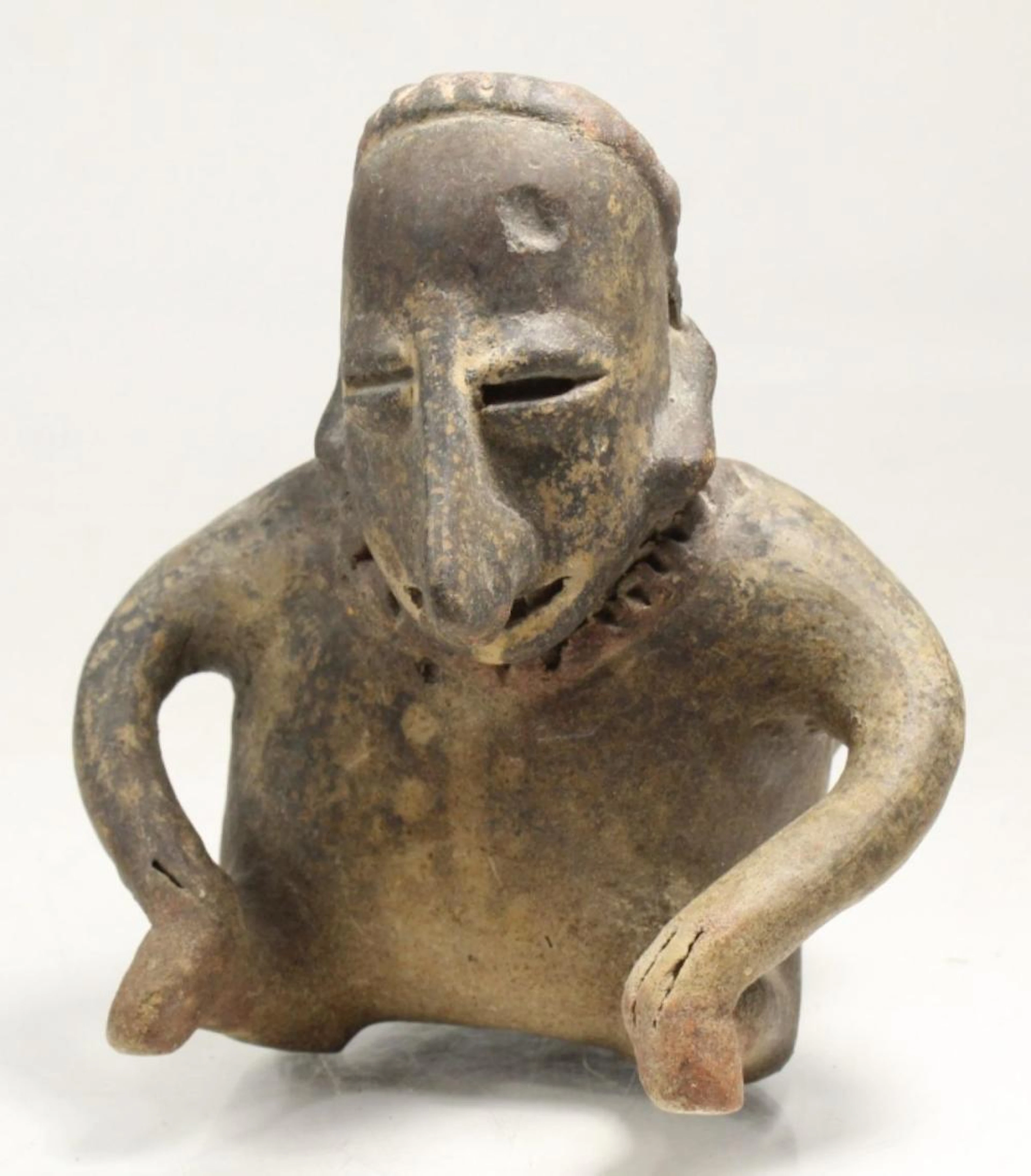 AYARIT PRECOLUMBIAN HUNCHBACK POTTERY FIGURE