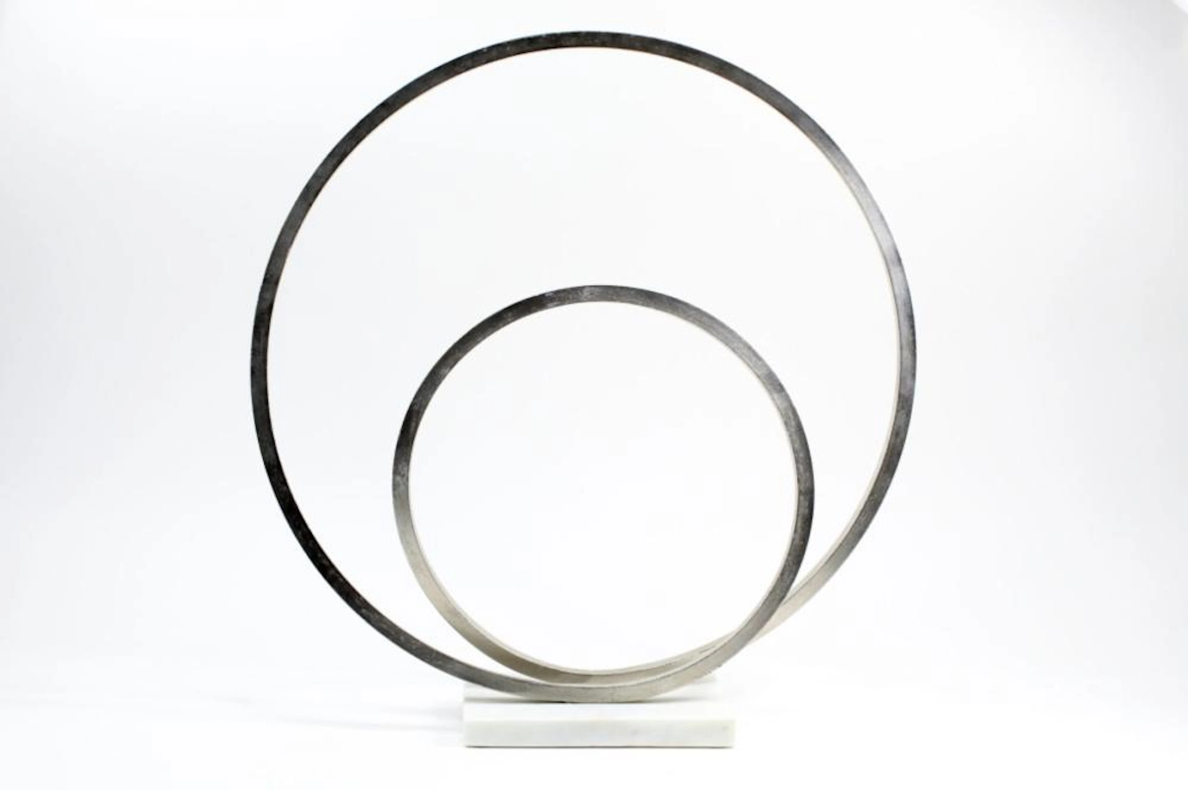 CONTEMPORARY MINIMALIST SCULPTURE