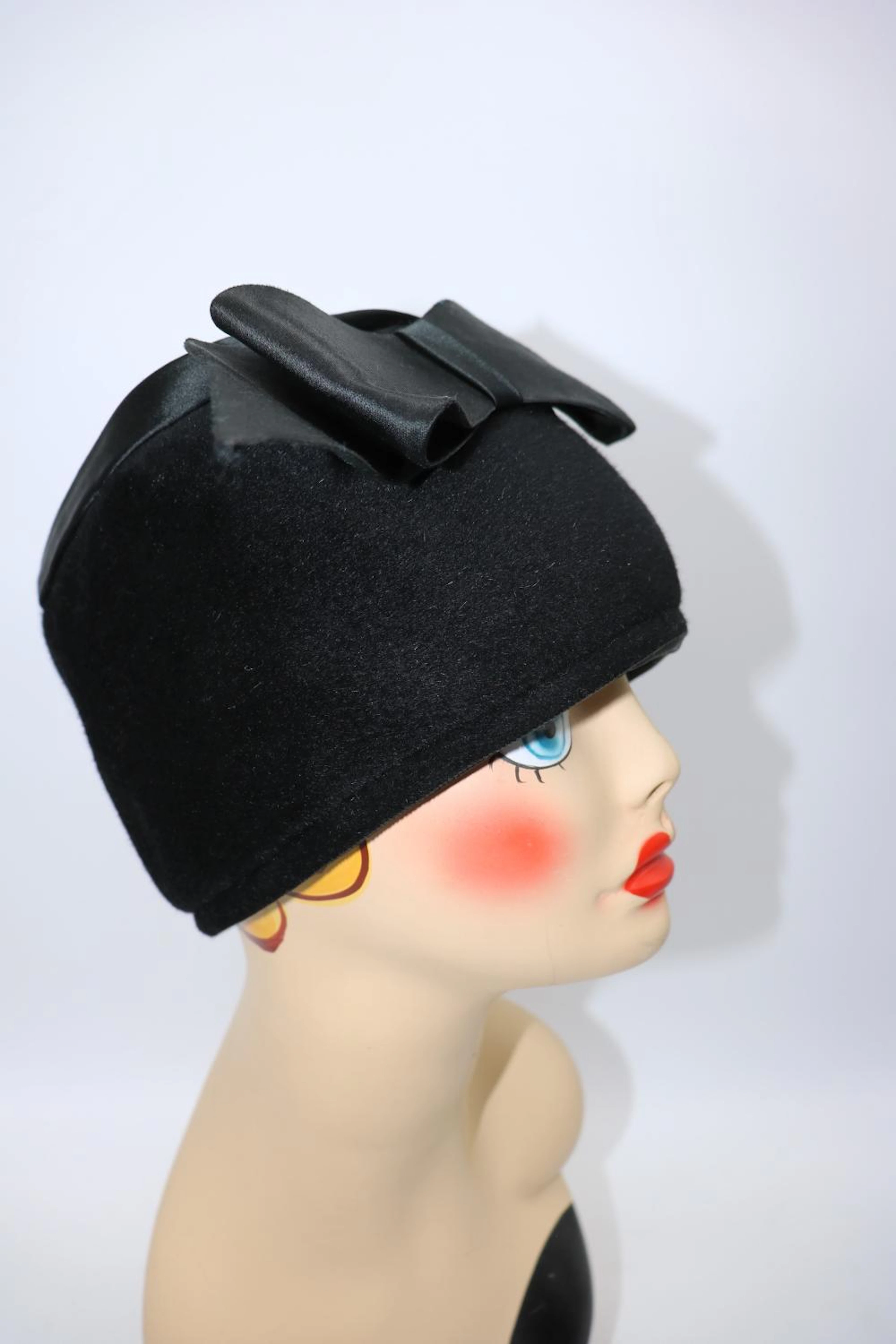 Vintage Dachettes Black 'Ada' Cashmere Hat
