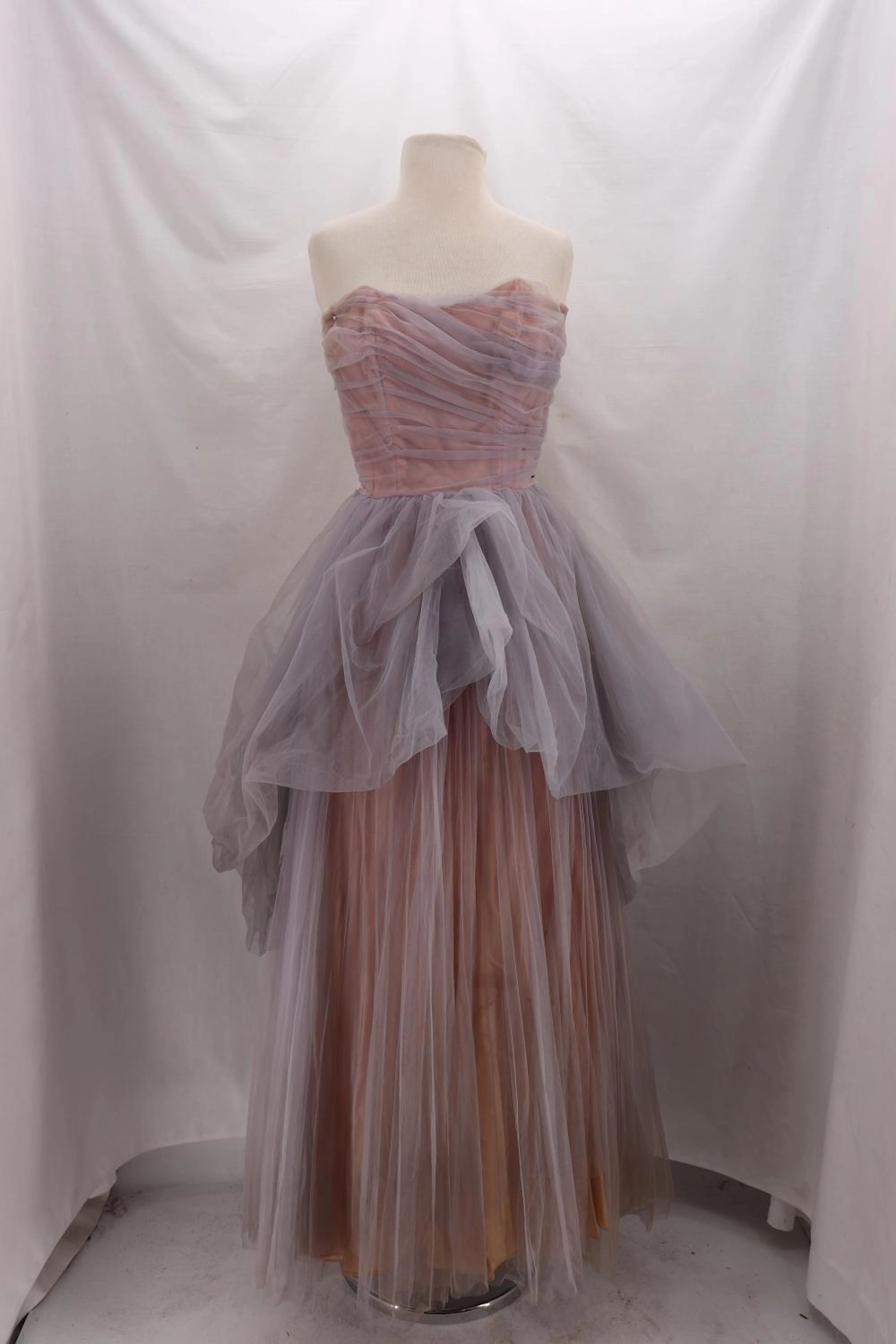Vintage 1950's CEIL CHAPMAN Sweet Heart Gow