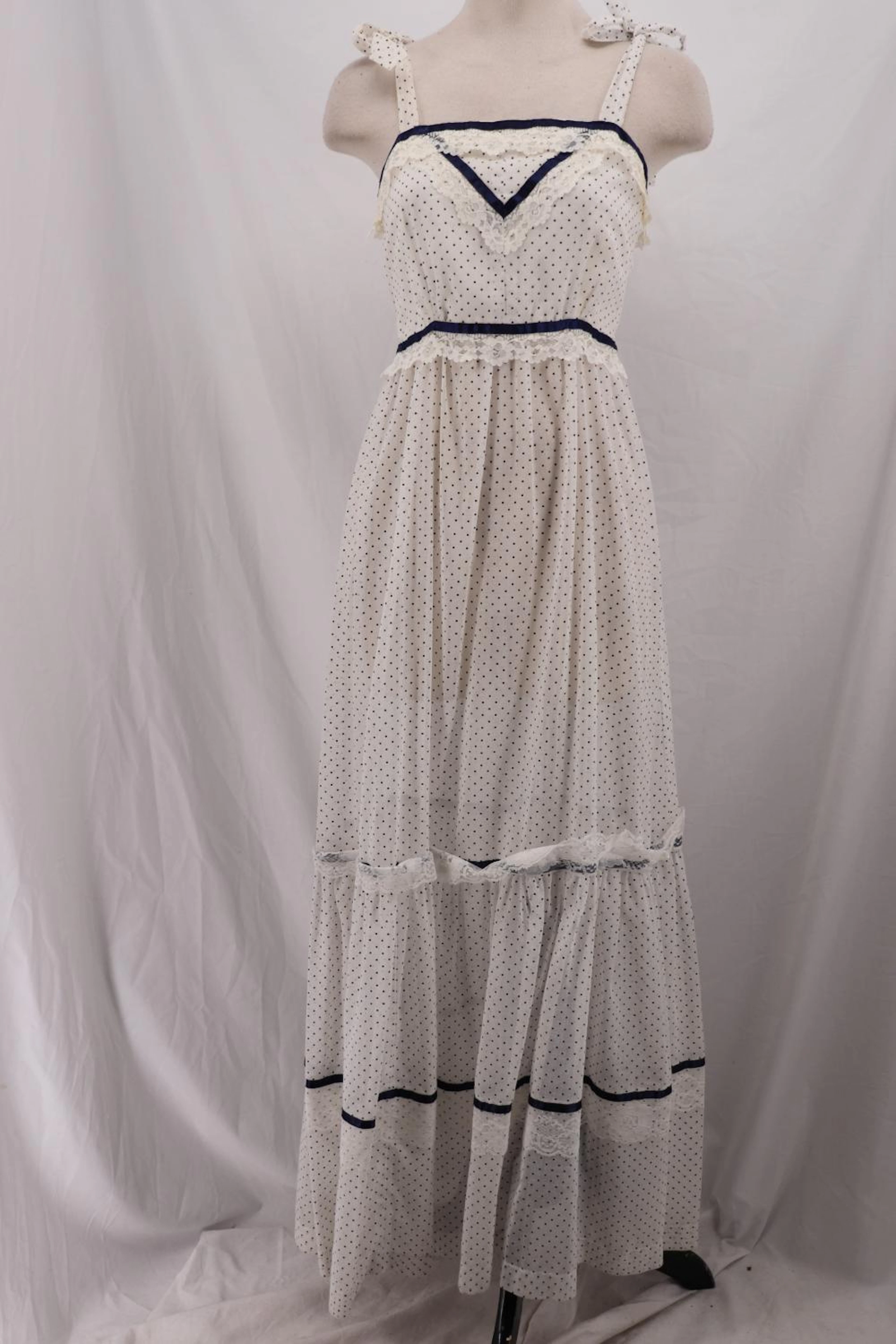 Vintage 1970's Gunne Sax Style Maxi Dress