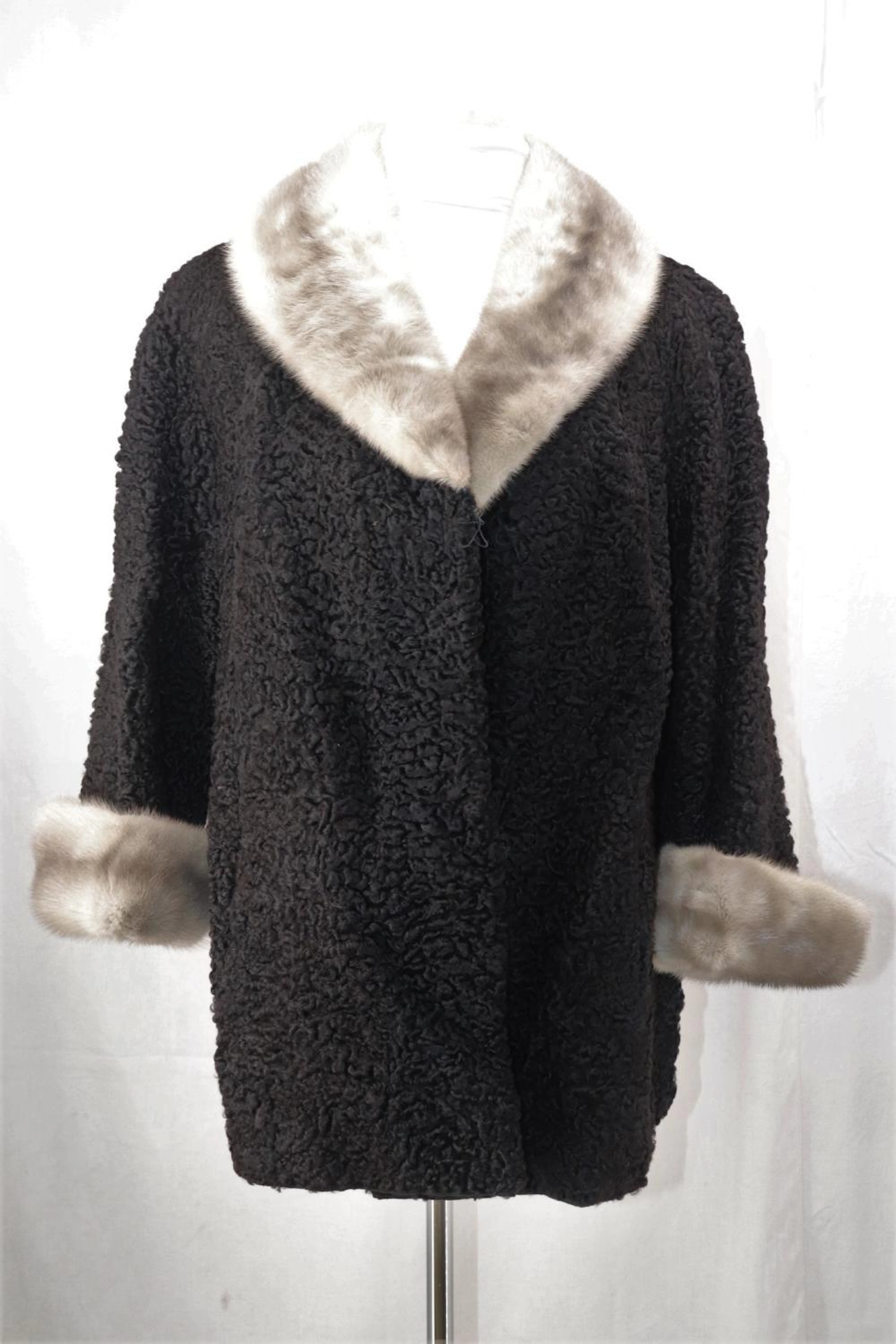 Vintage Ladies Lilly Dache Persian Lamb & Silver Mink Fur Coat