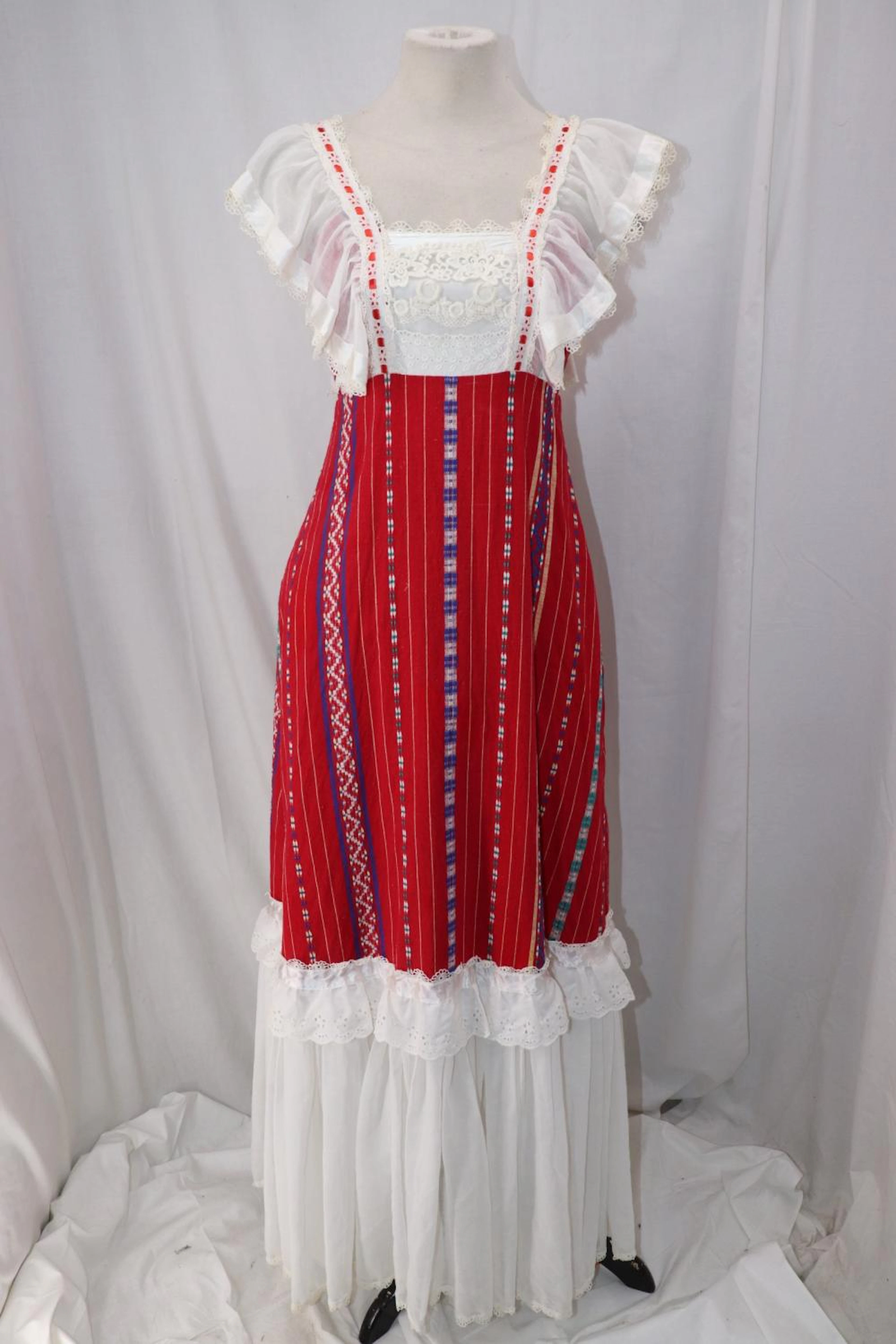 Vintage 1970's Gunne Sax Style Maxi Dress