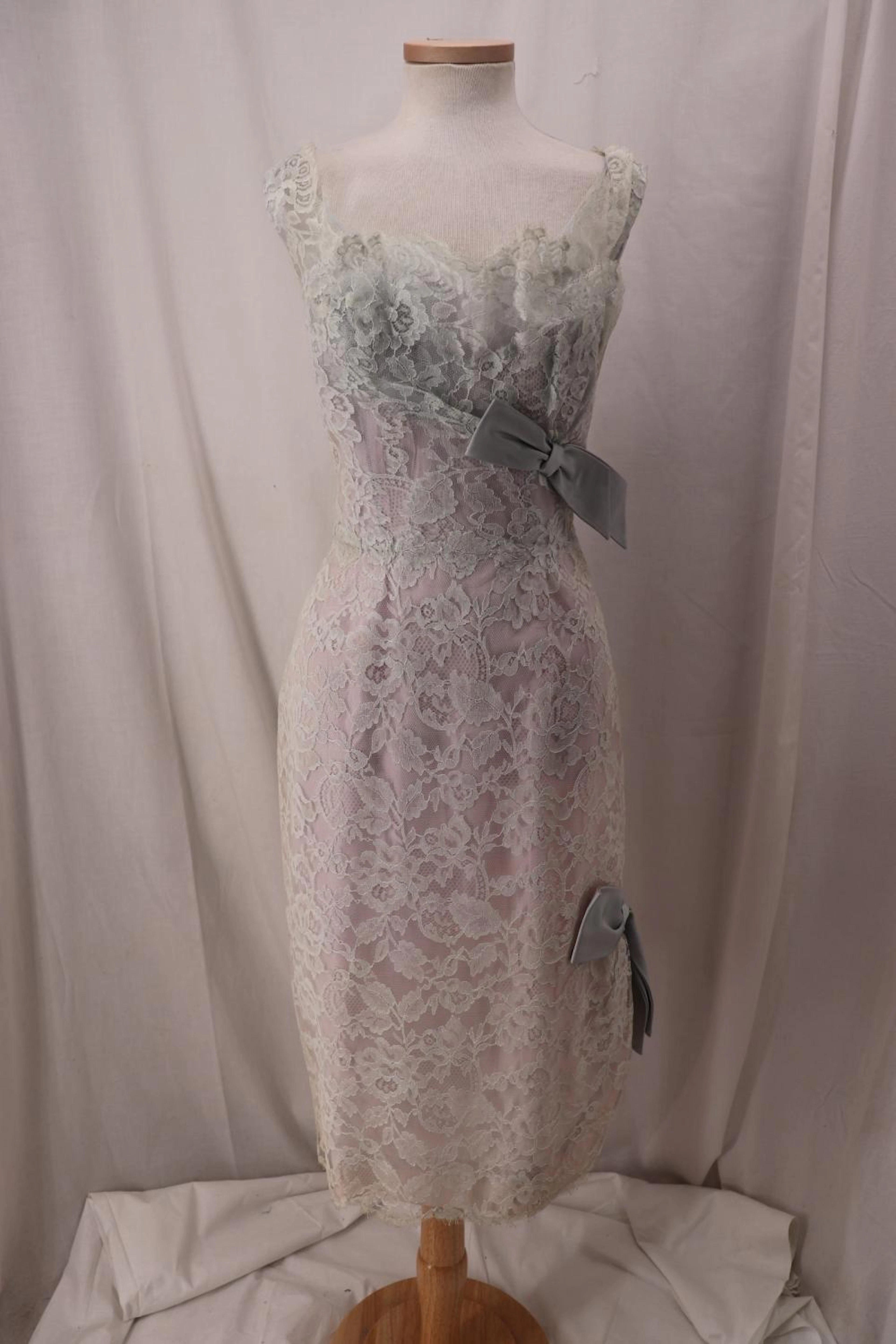 Vintage 1950's Lace Ceil Chapman Wiggle Cocktail Dress