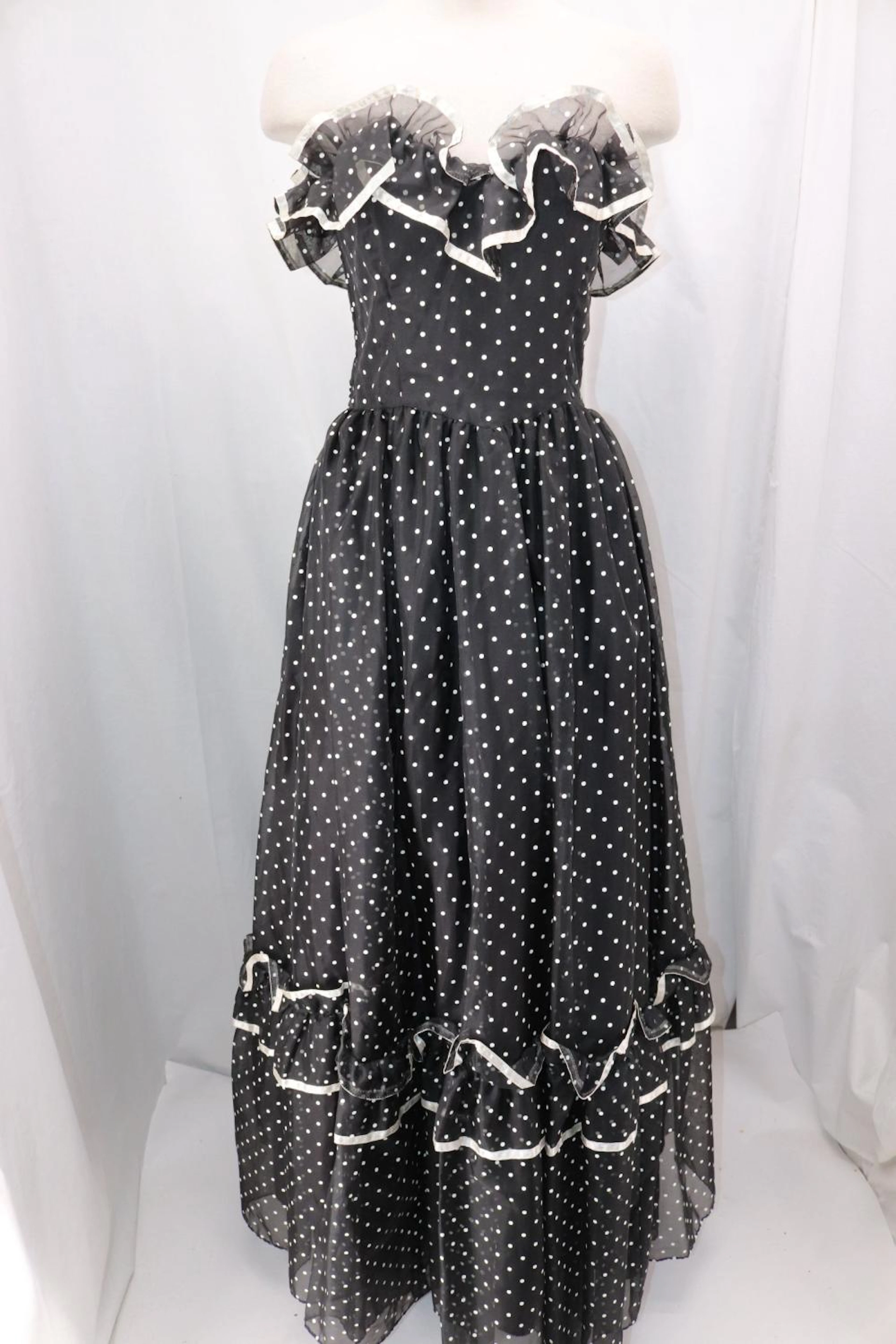 Vintage 1980's Gunne Sax Strapless Polka Dot Gow