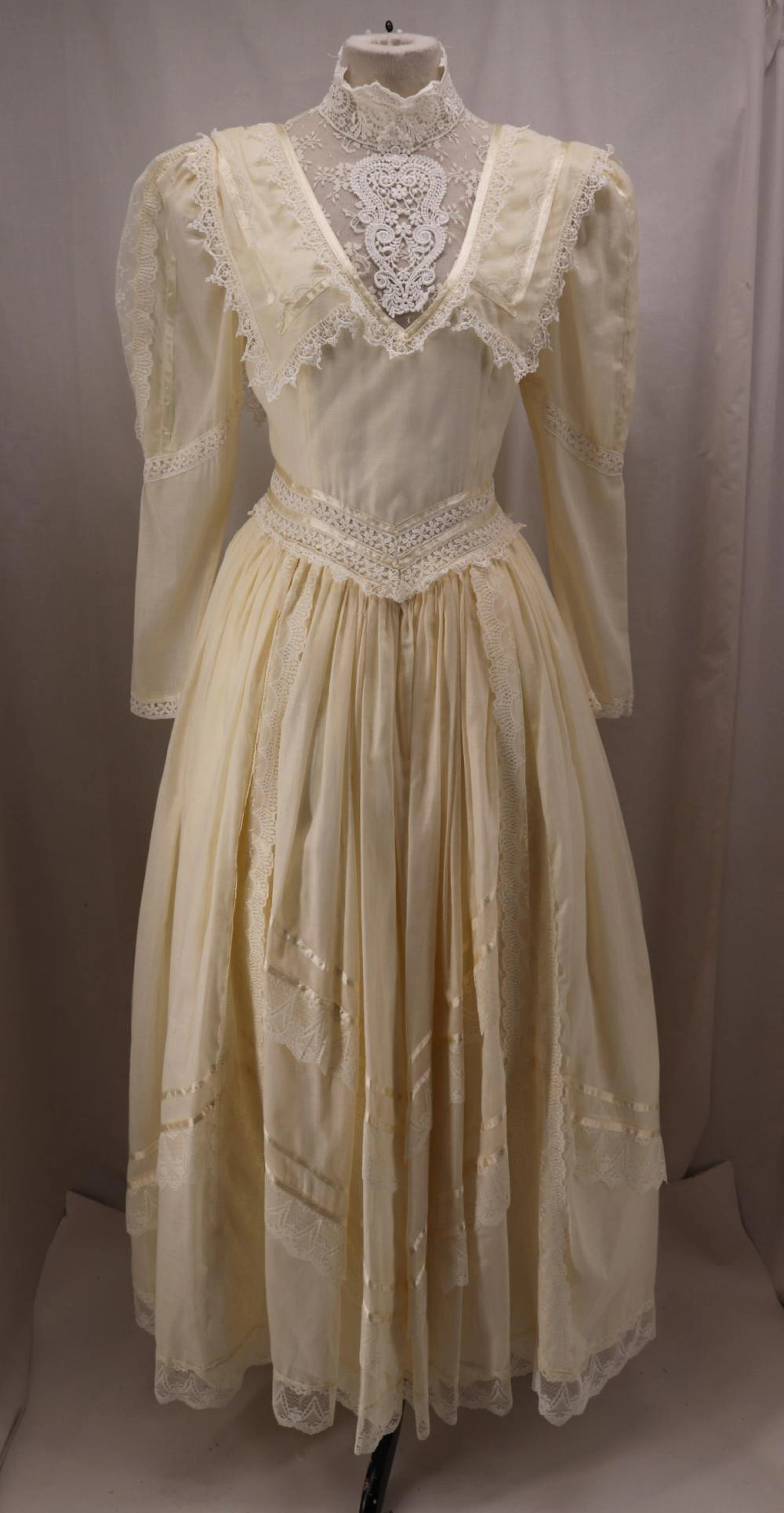 Vintage 1980's Jessica McClintock Gunne Sax Style Gow