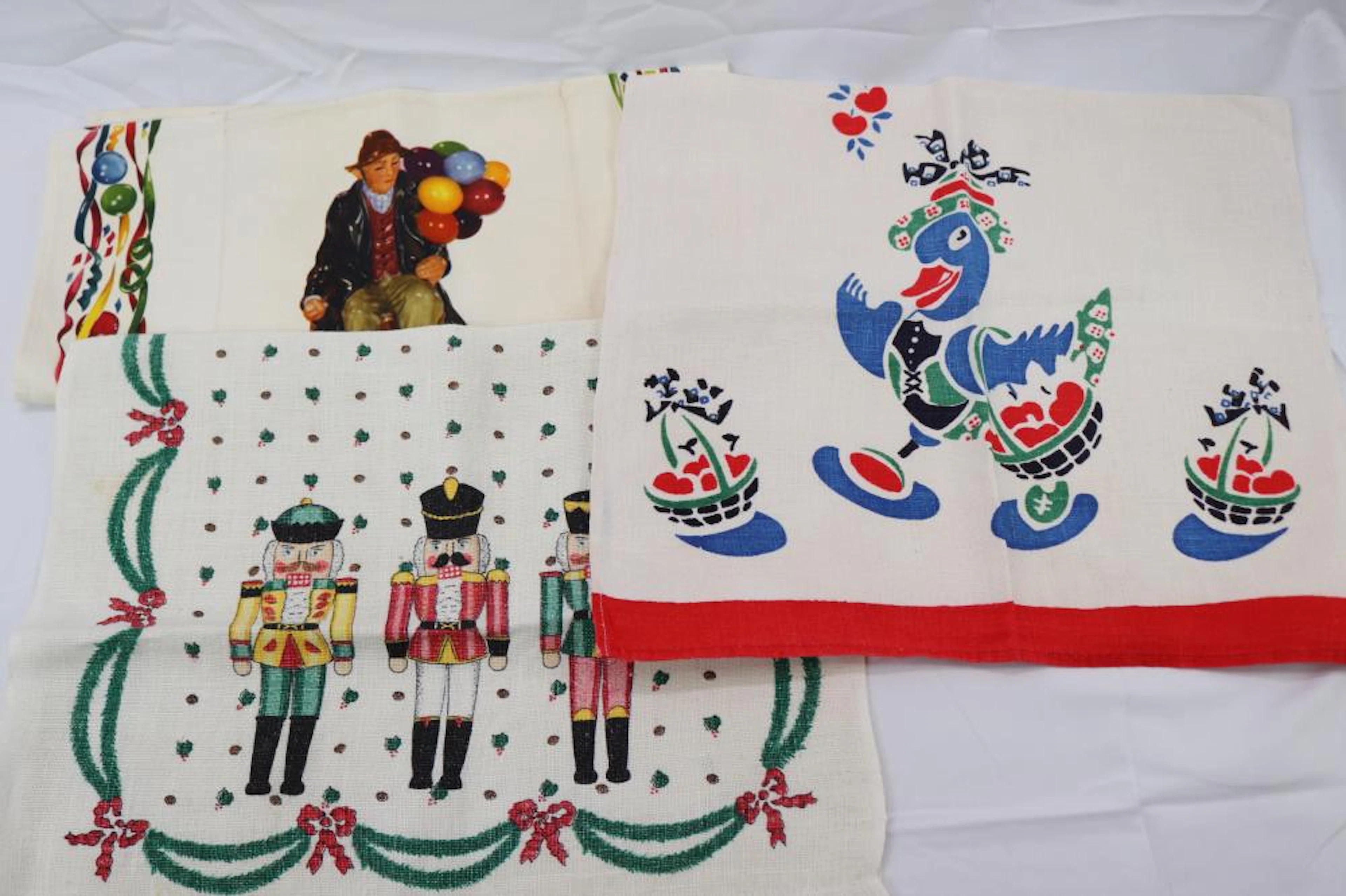 Lot of 3 Vintage Novelty Kitchen Towels, Old Store Stock