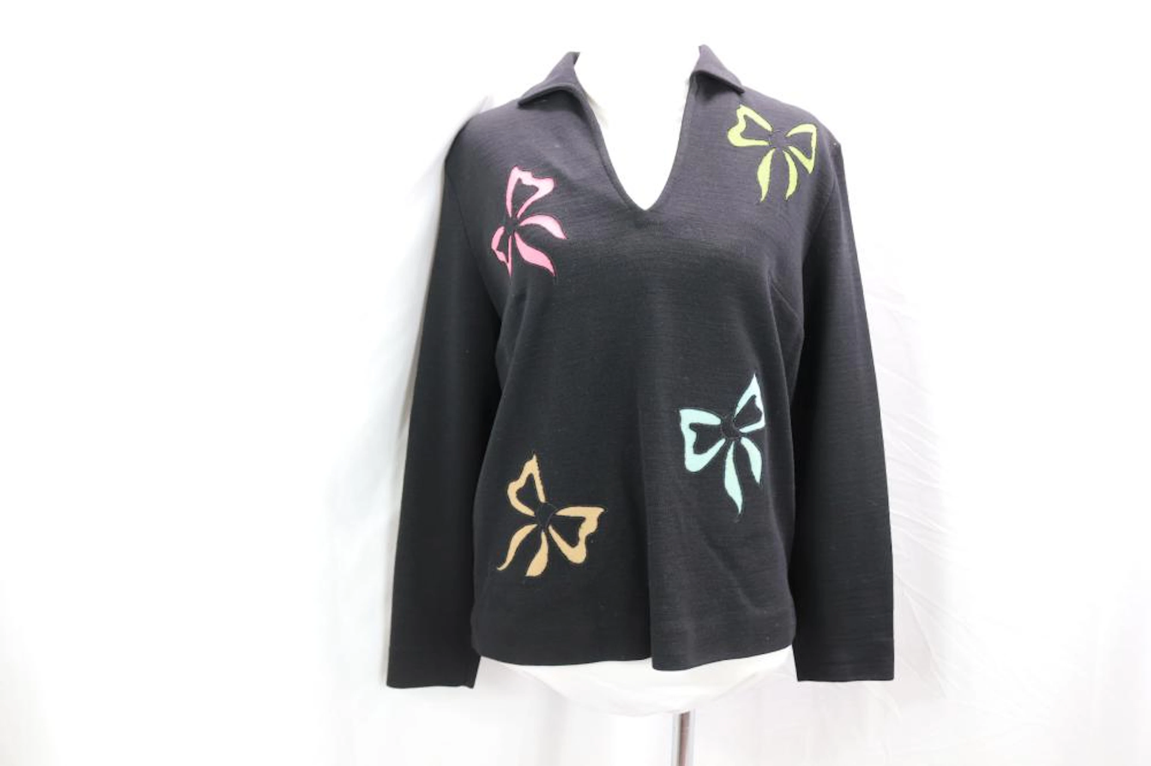 Vintage 1940's Loubelle Knit Pullover Sweater with Bows