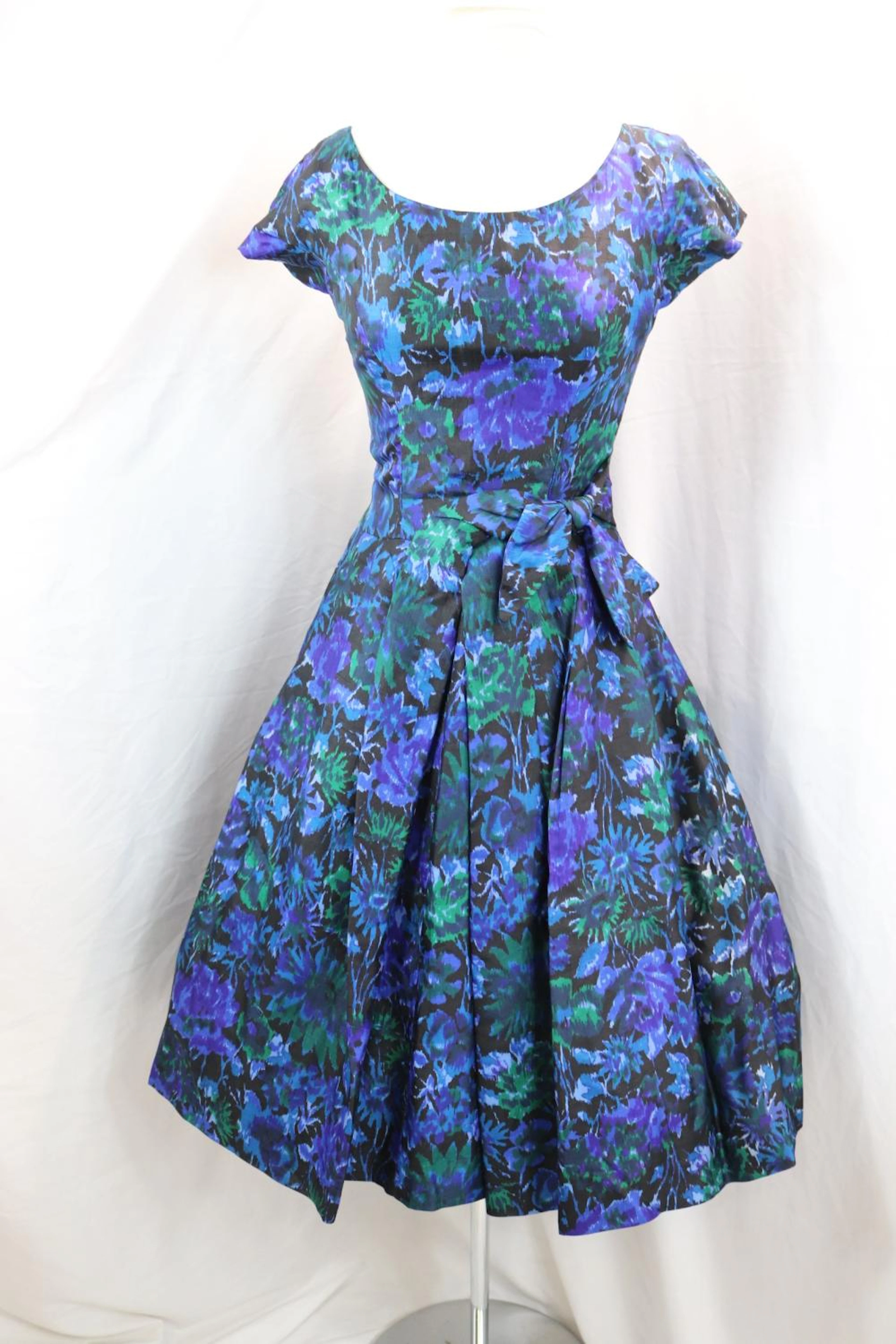 Vintage 1950's Suzy Perette Silk Watercolor Floral Cocktail Dress
