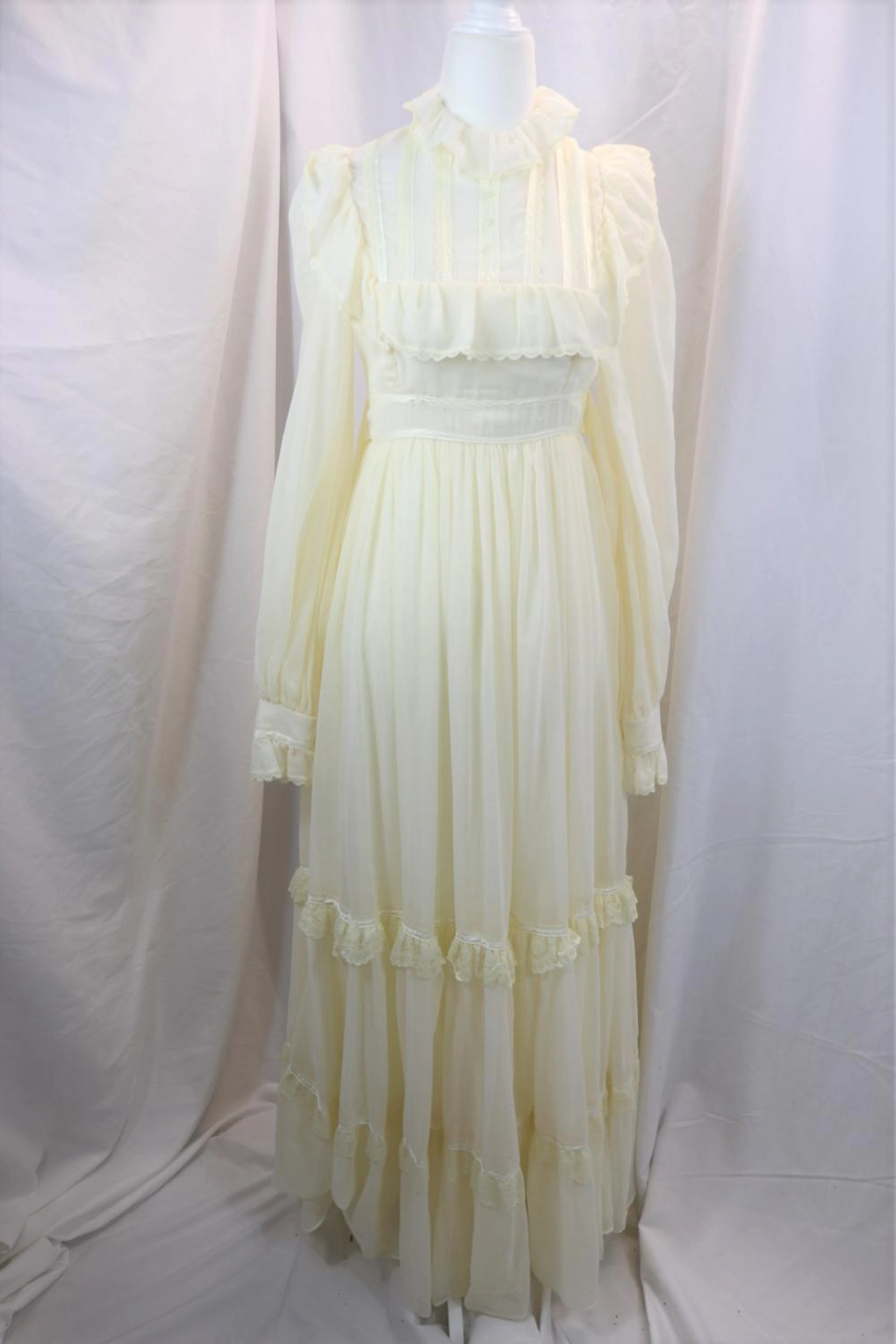 Vintage 1970's Gunne Sax Style Maxi Dress