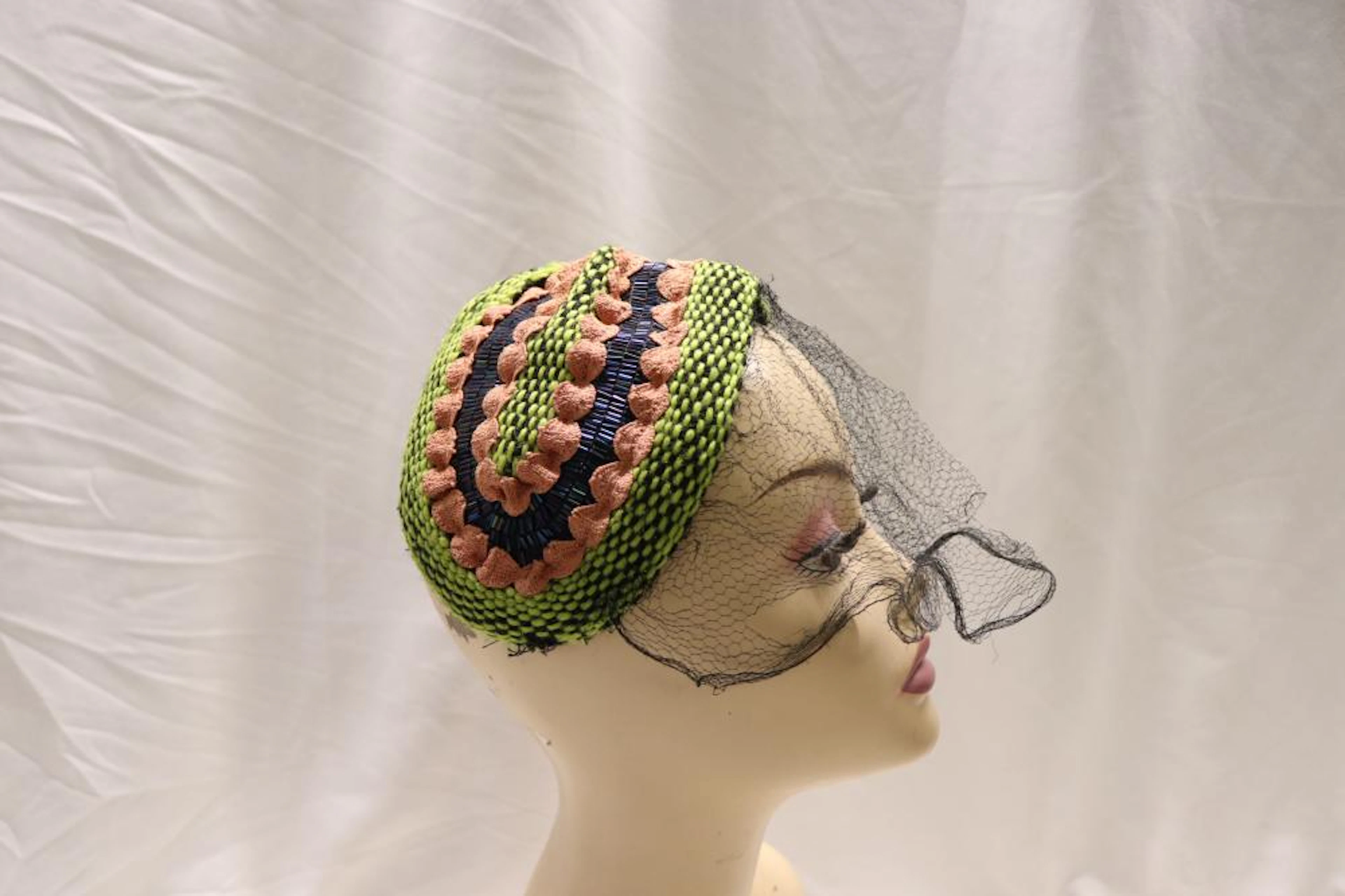 VINTAGE 1930's LILLY DACHE HAT