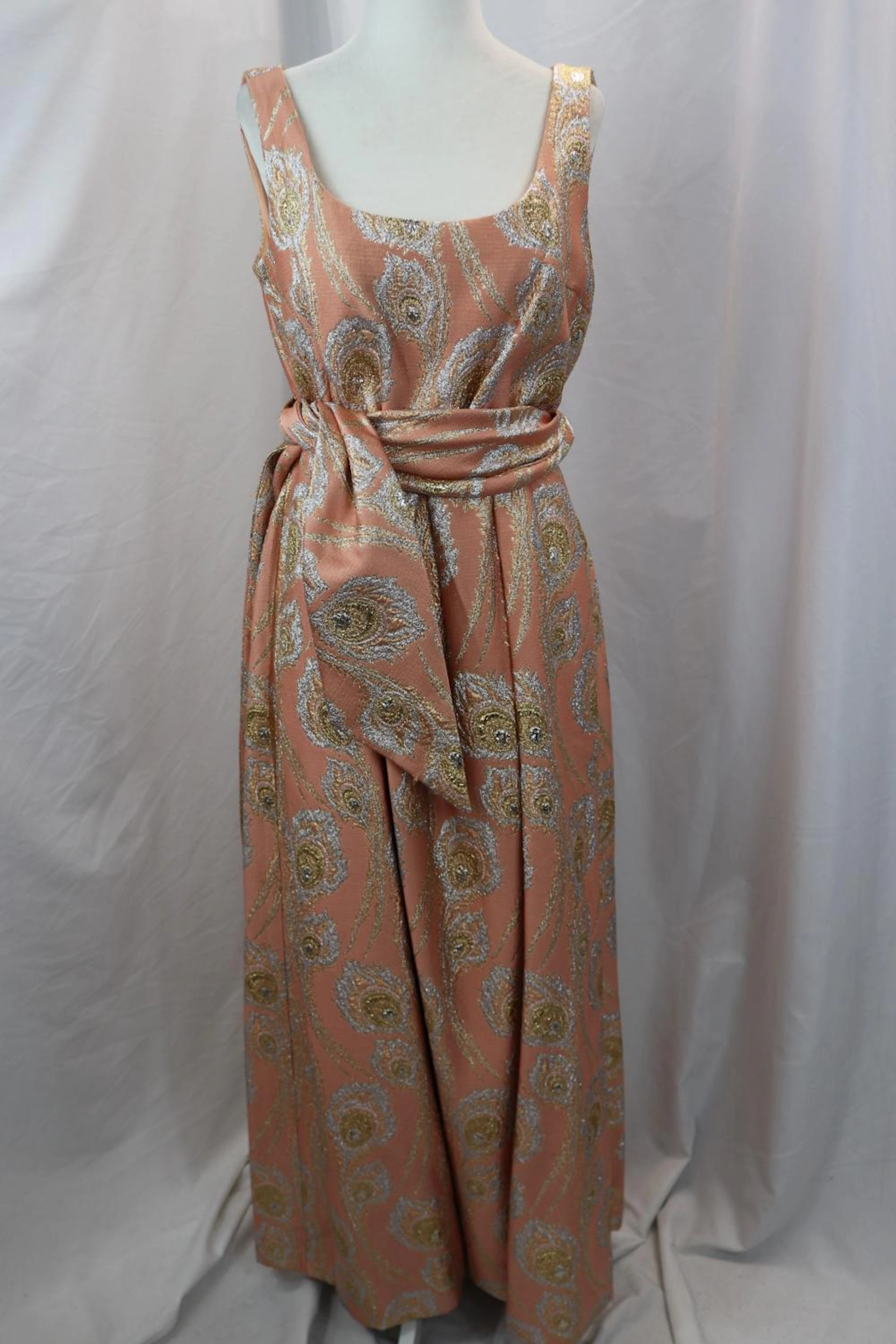 Vintage 1960's Ceil Chapman tinsel brocade gow