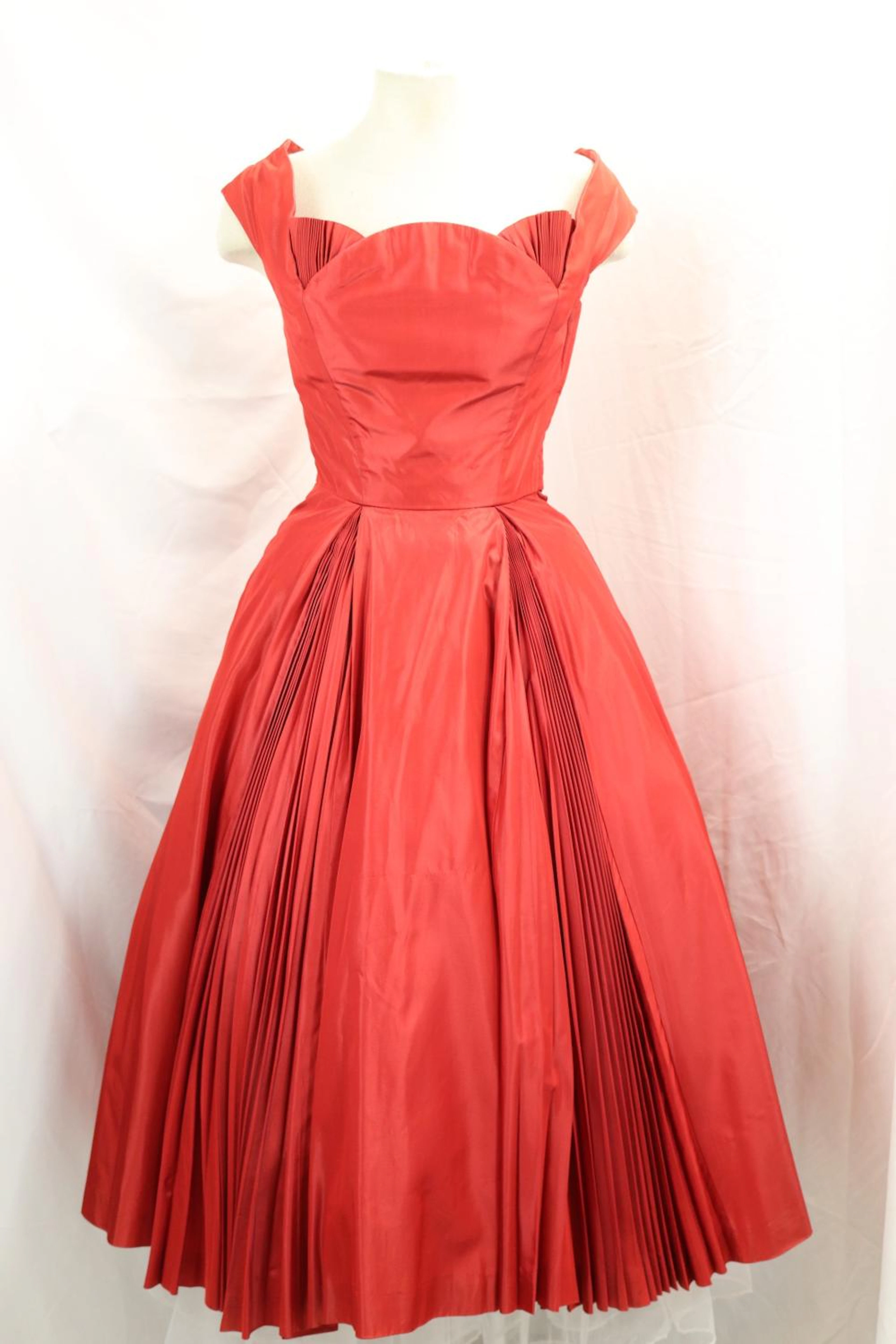 Vintage 1950's Van Gogh Cranberry Taffeta Micro Pleated Party Circle Dress