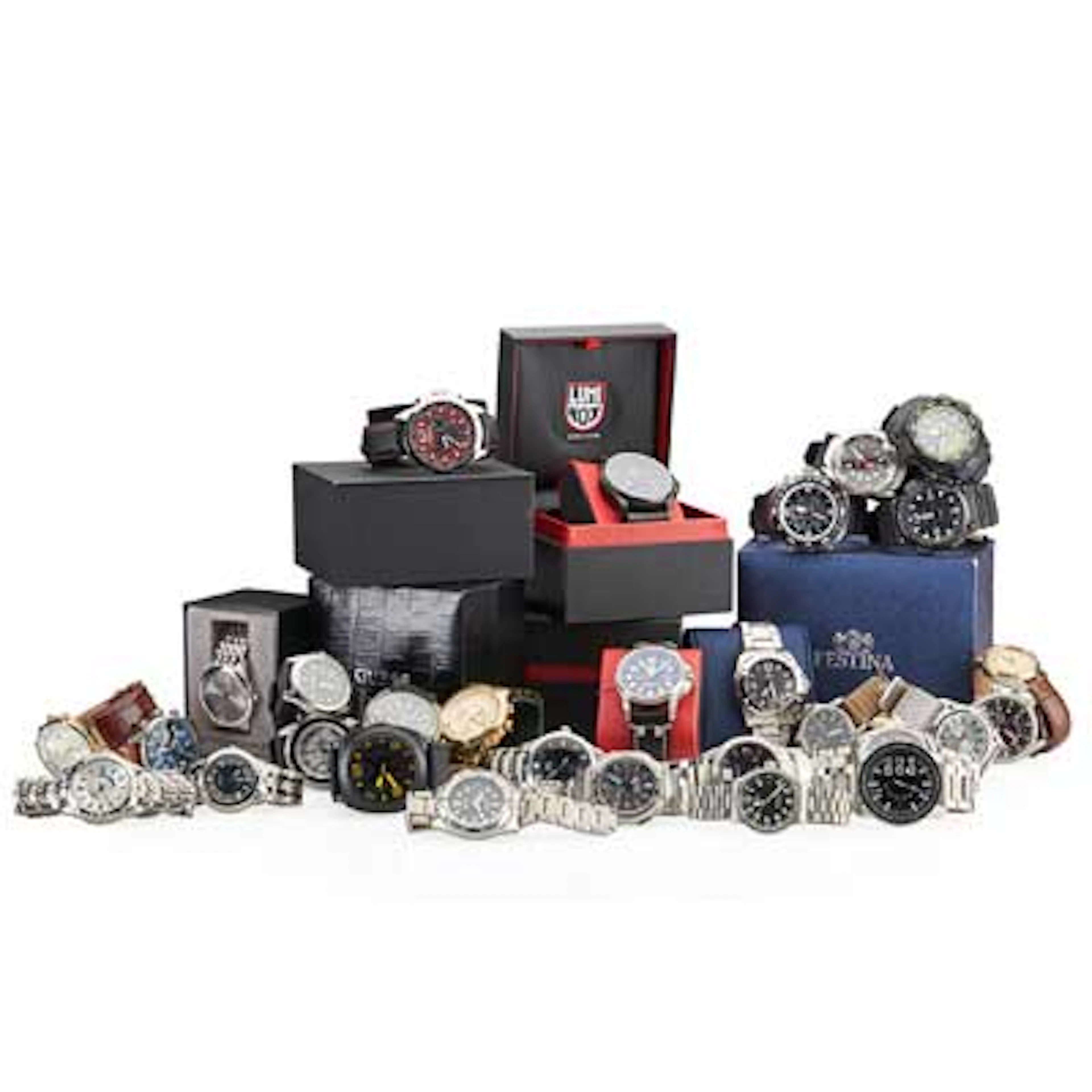 COLLECTION OF 30 GENTLEMAN'S...