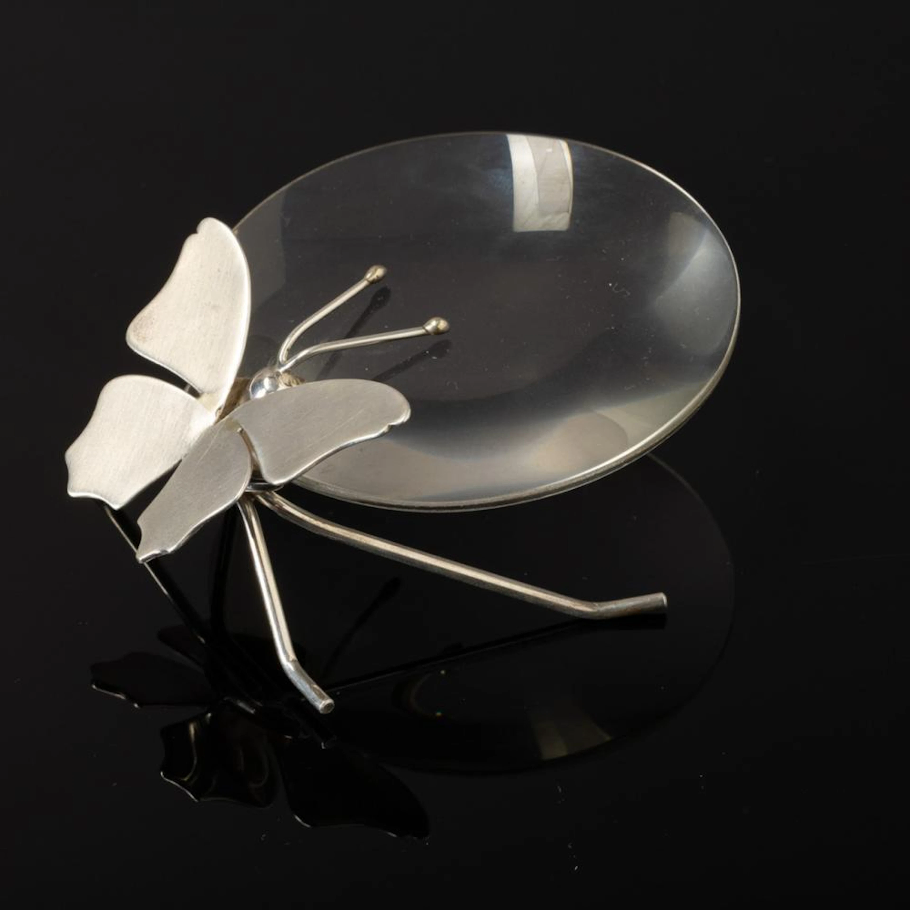 MAGNIFYING GLASS "BUTTERFLY"