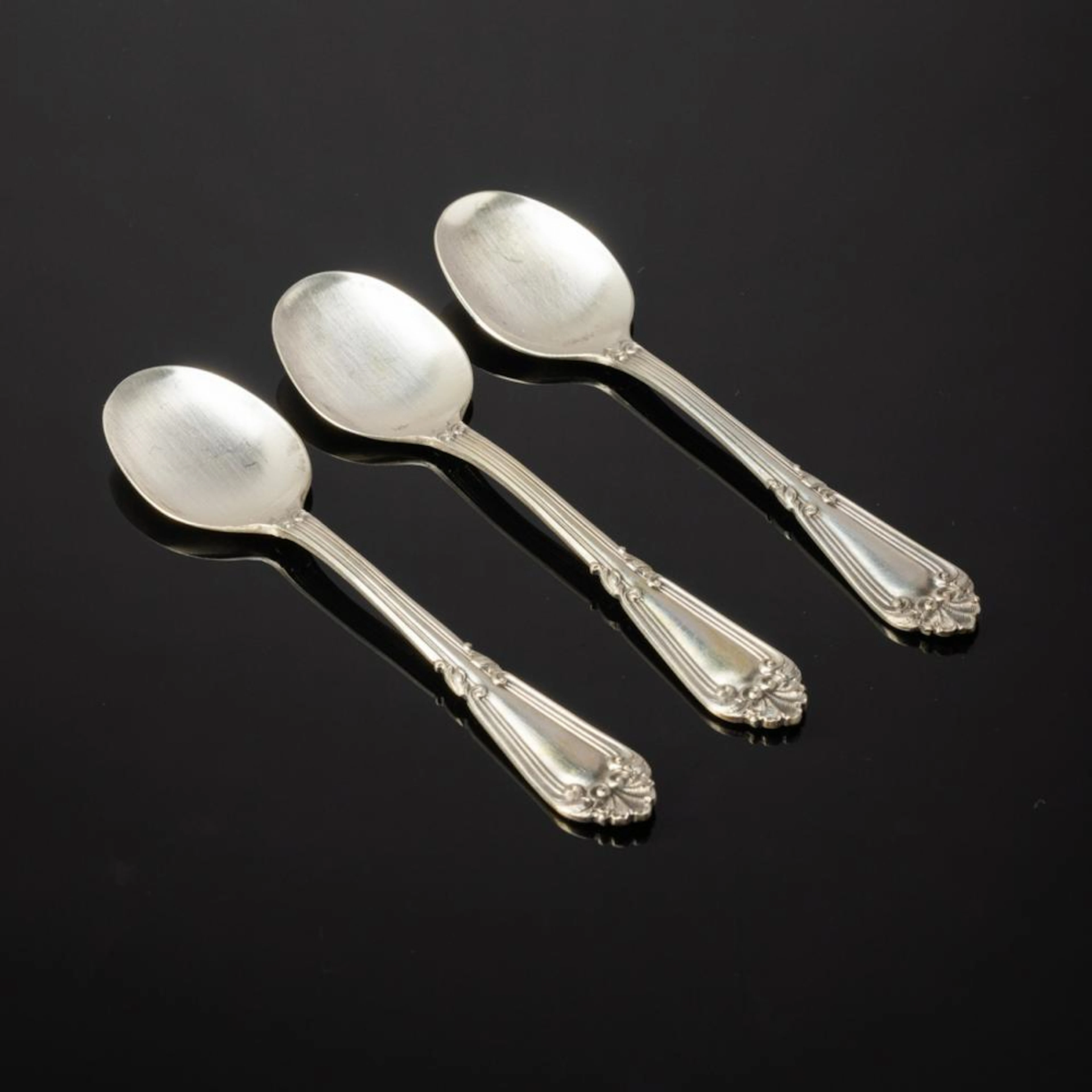 SET OF THREE ICE CREAM SPOONS