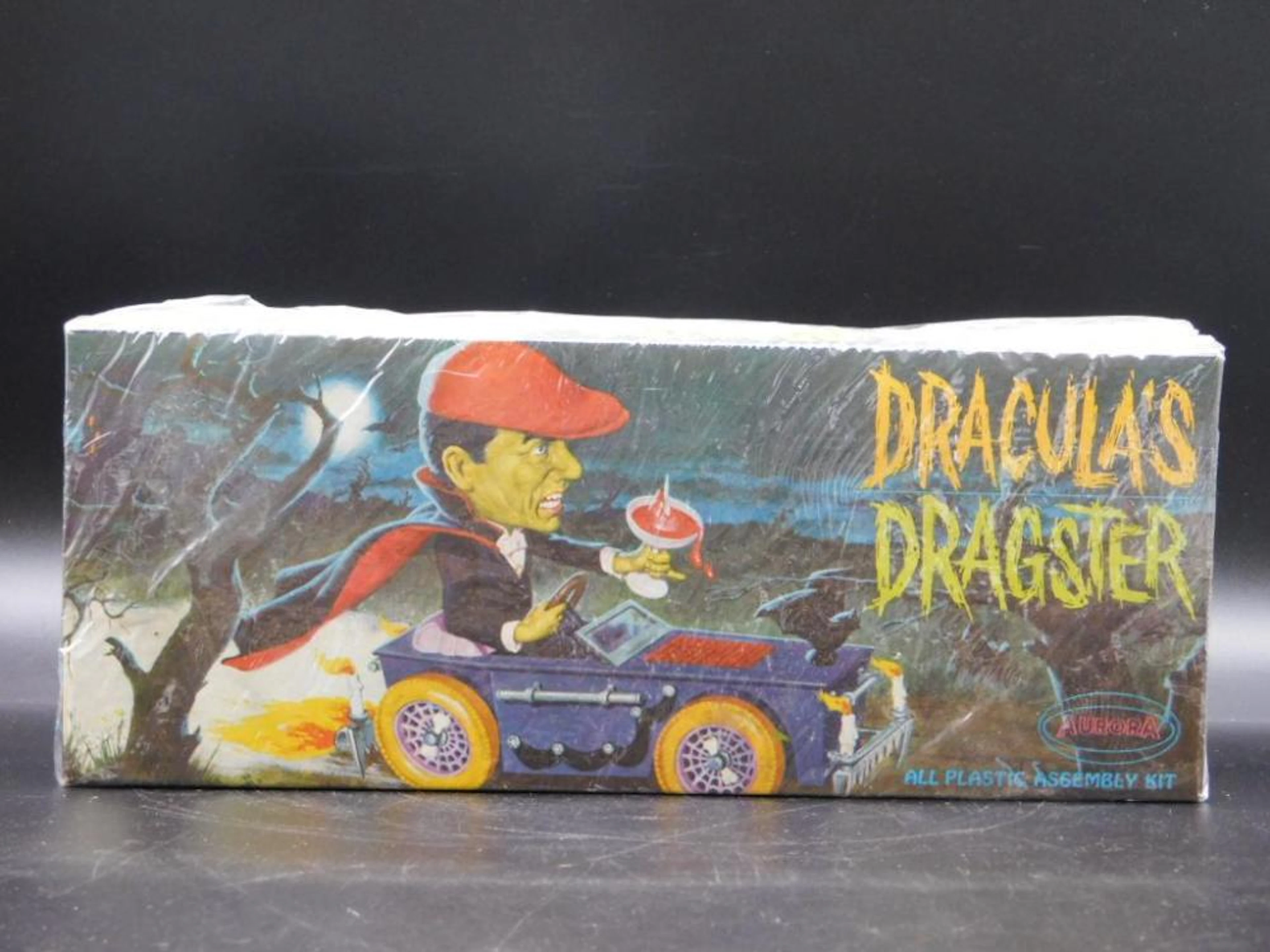 DRACULA'S DRAGSTER MODEL KIT AURORA PLASTICS IN ORIGINAL BOX TOY VINTAGE ANTIQUE