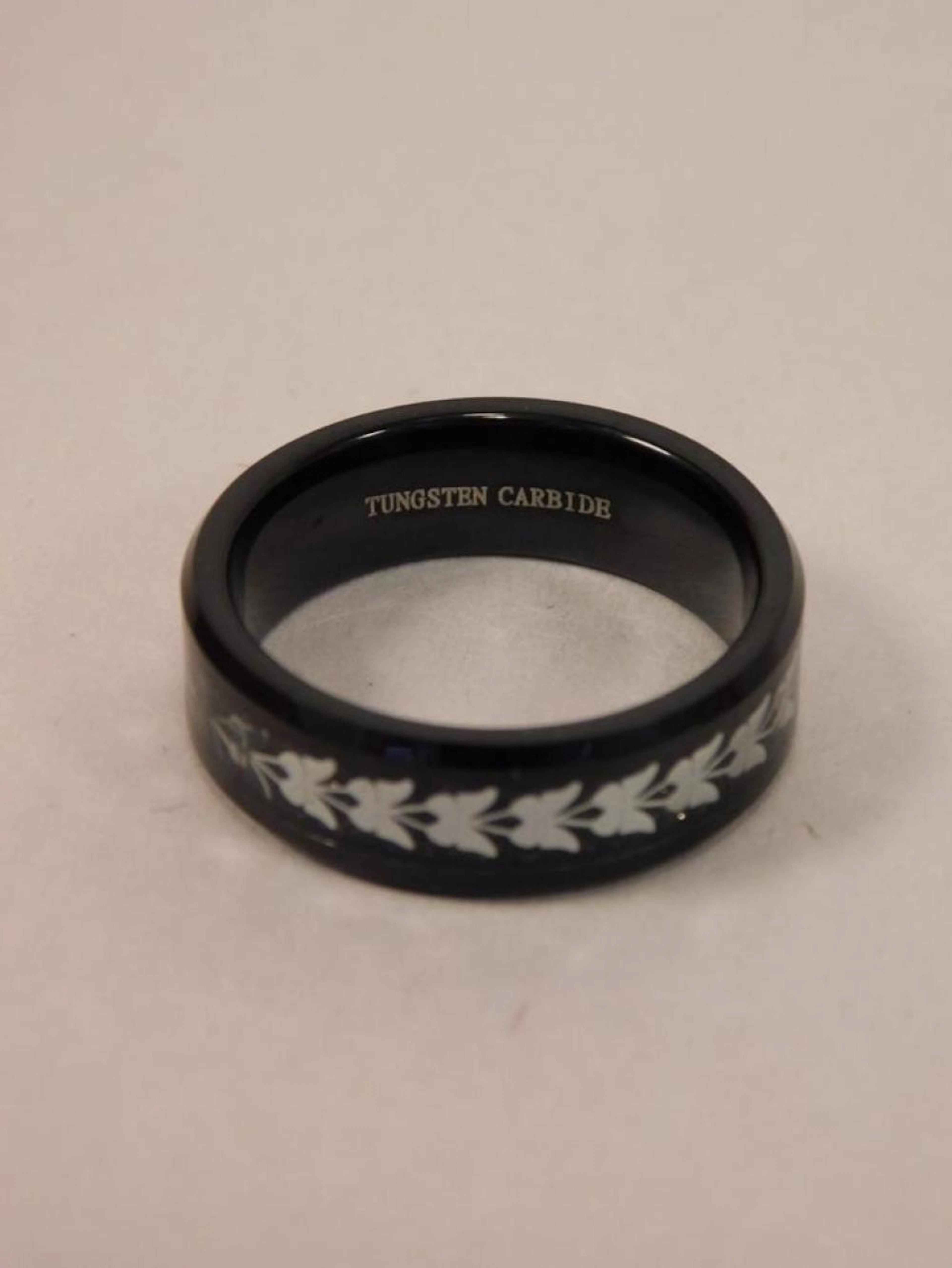 TUNGSTEN CARBIDE RING