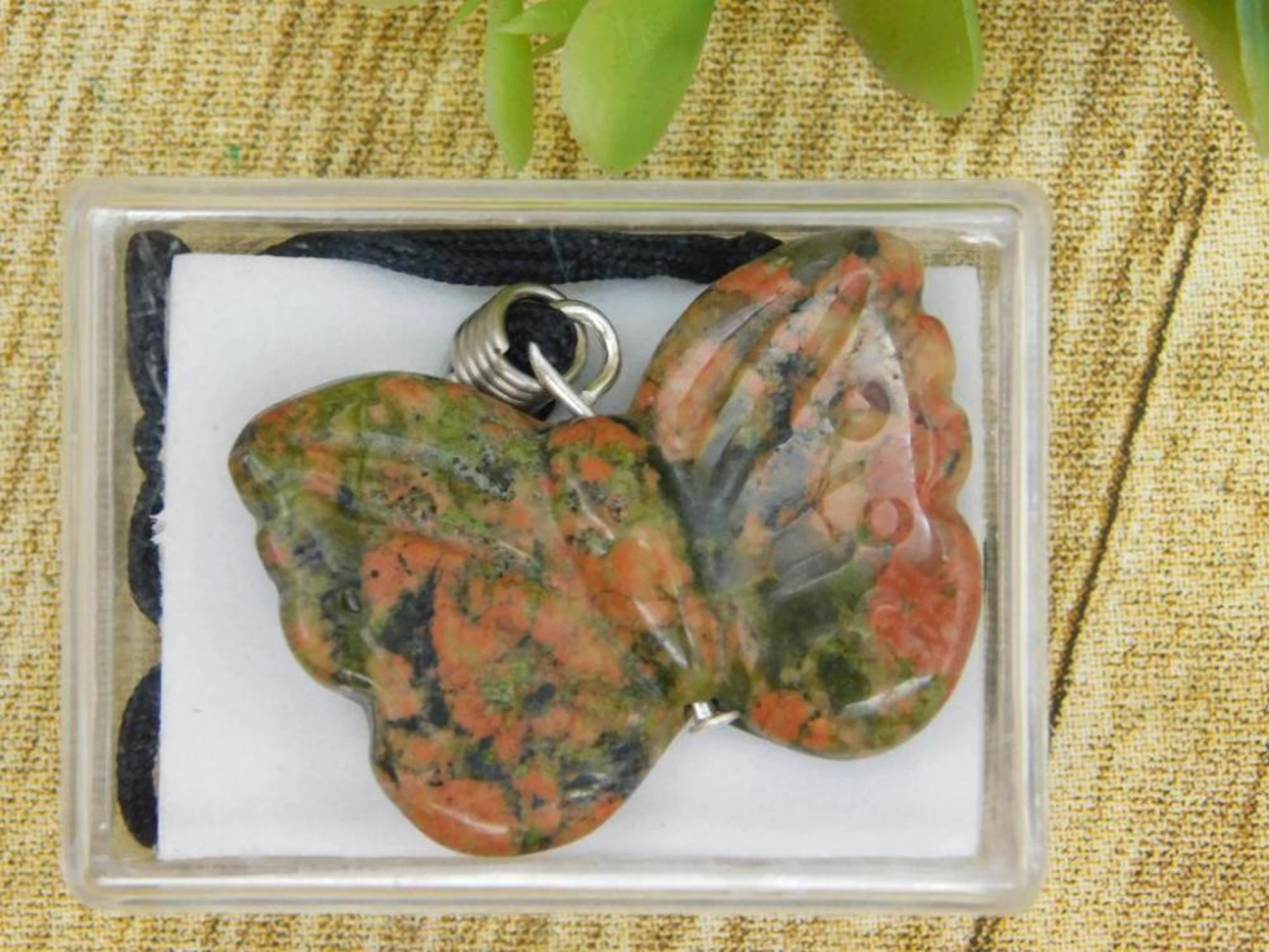 UNAKITE BUTTERFLY NECKLACE ROCK STONE LAPIDARY SPECIME