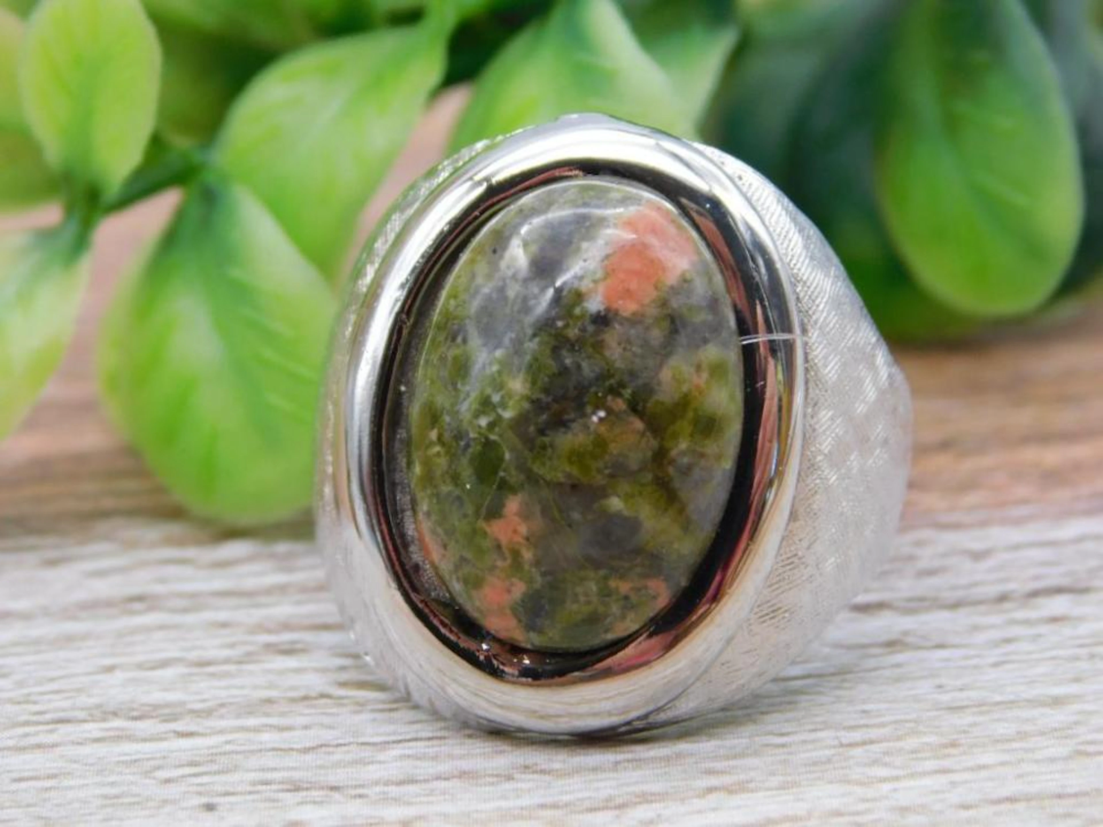 UNAKITE RING ROCK STONE LAPIDARY SPECIME