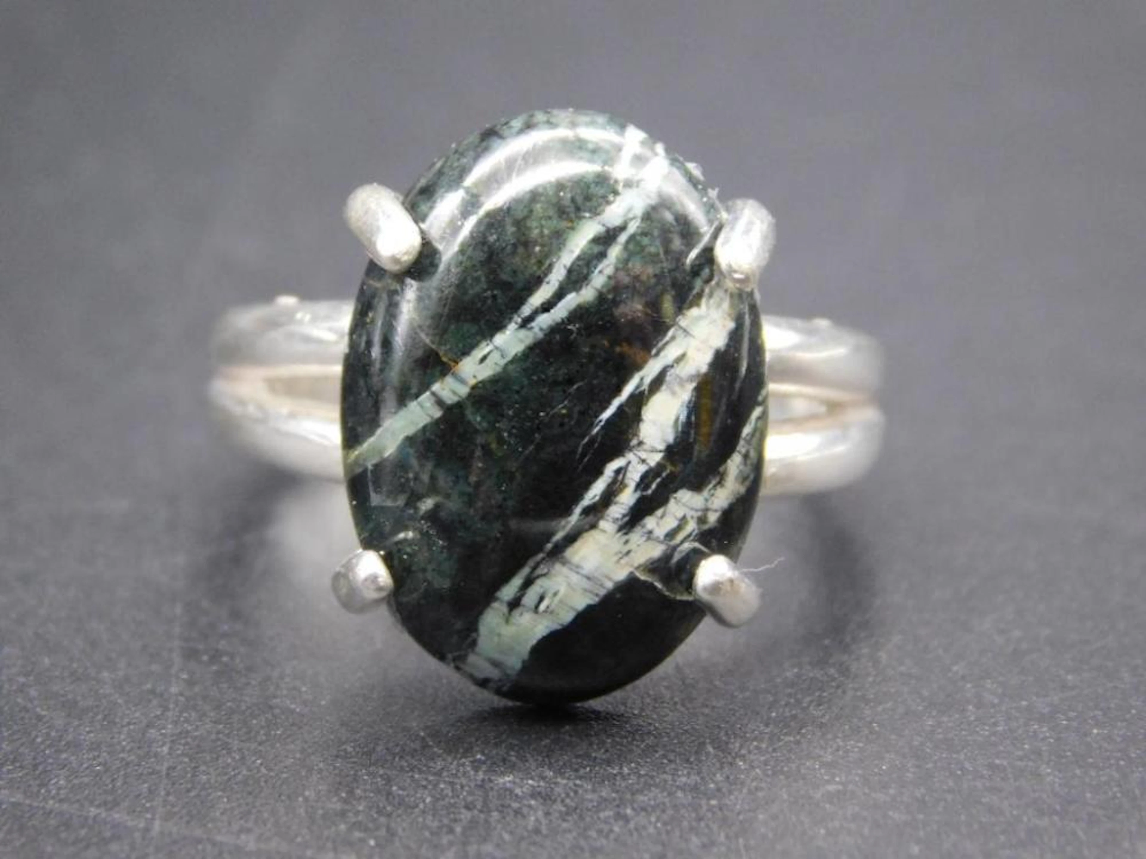 STERLING SILVER SERAPHINITE RING SIZE 8 VINTAGE ANTIQUE