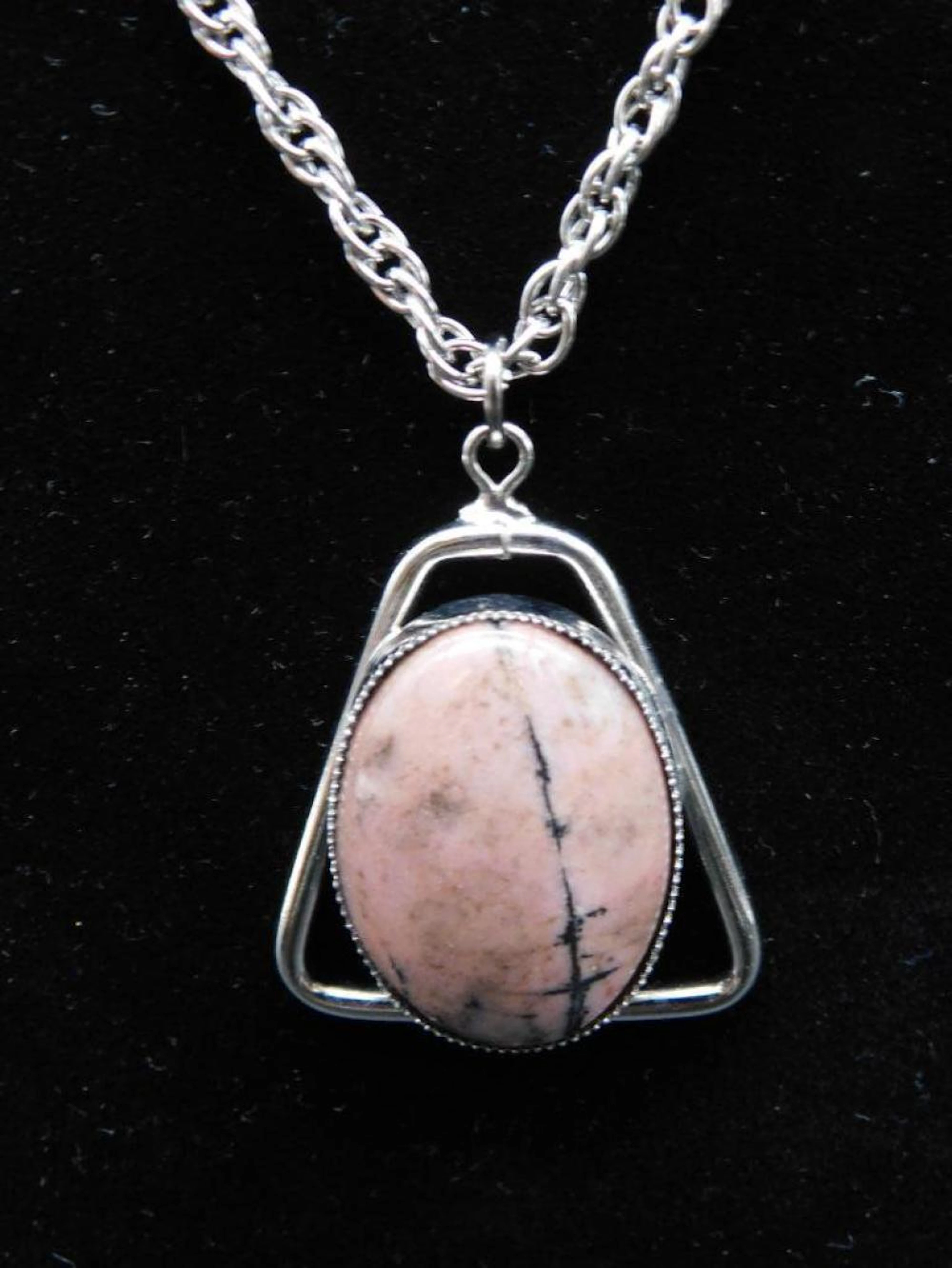 RHODONITE PENDANT ON CHAIN NECKLACE VINTAGE ANTIQUE