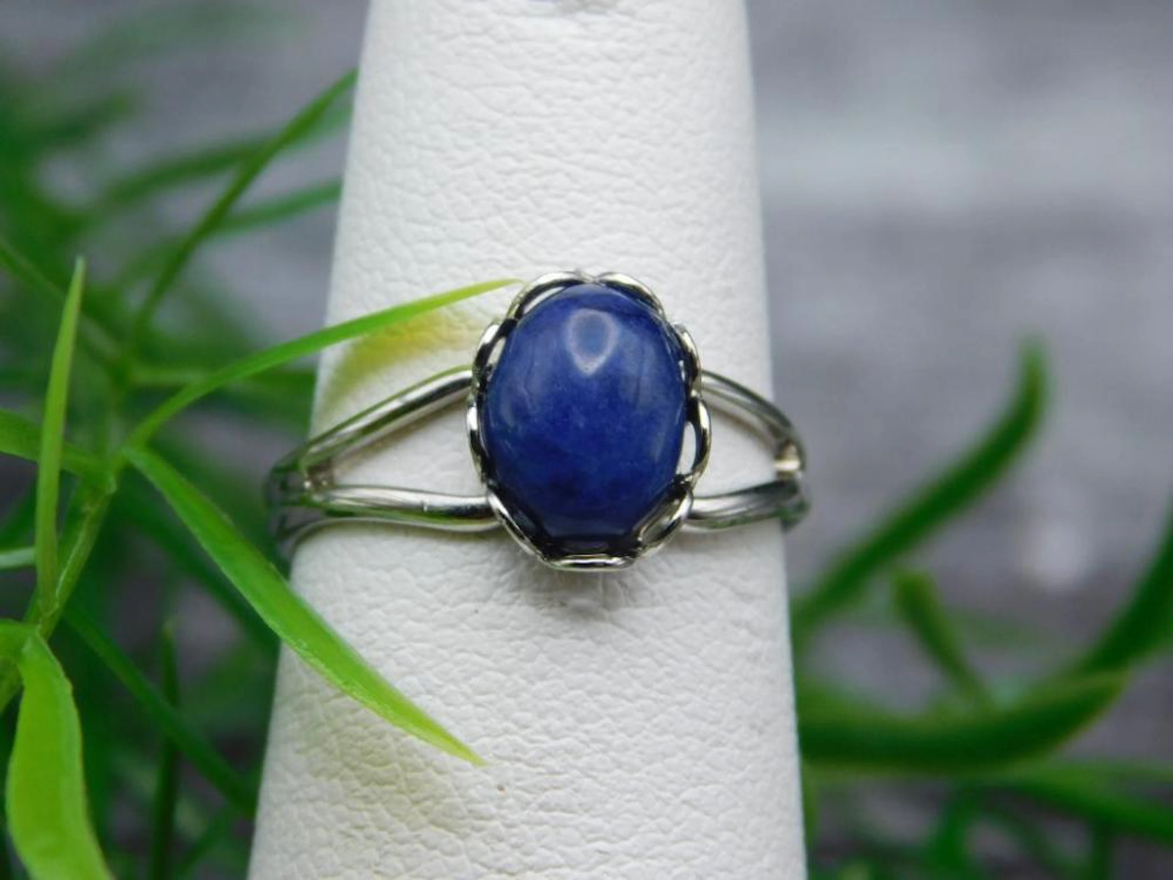 SODALITE RING ROCK STONE LAPIDARY SPECIME