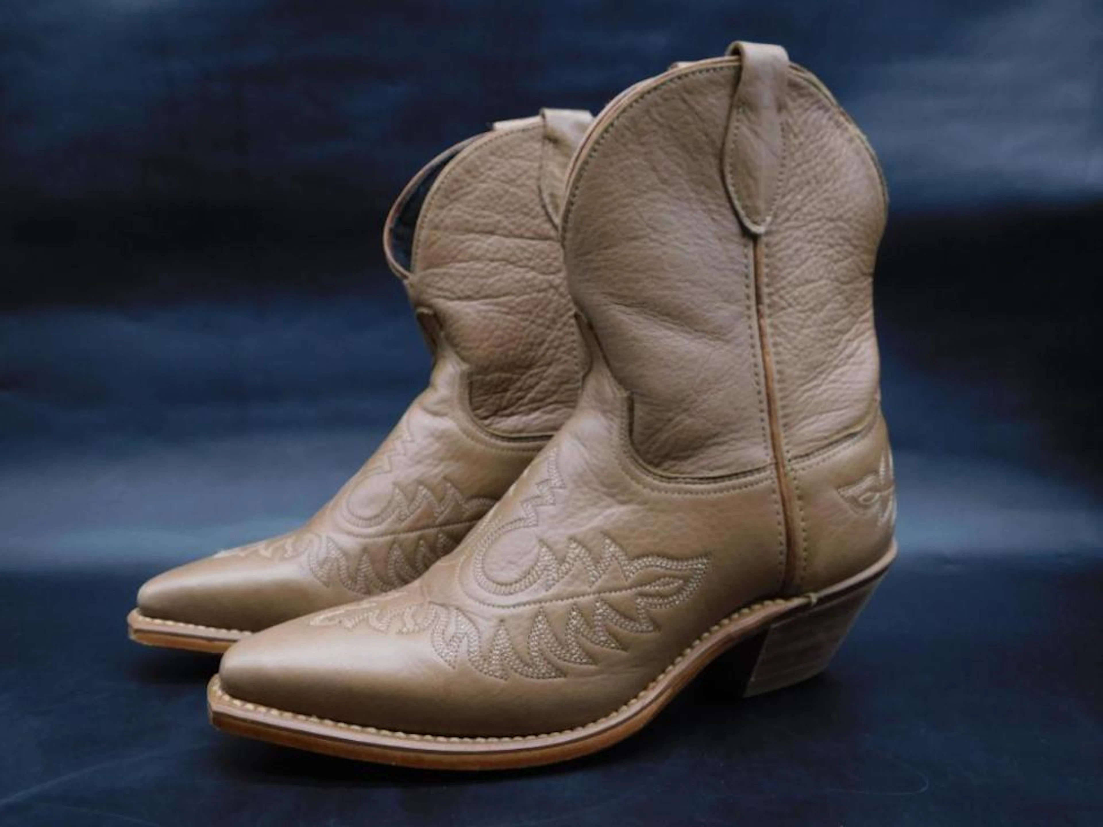 LEATHER COWBOY BOOTS VINTAGE ANTIQUE