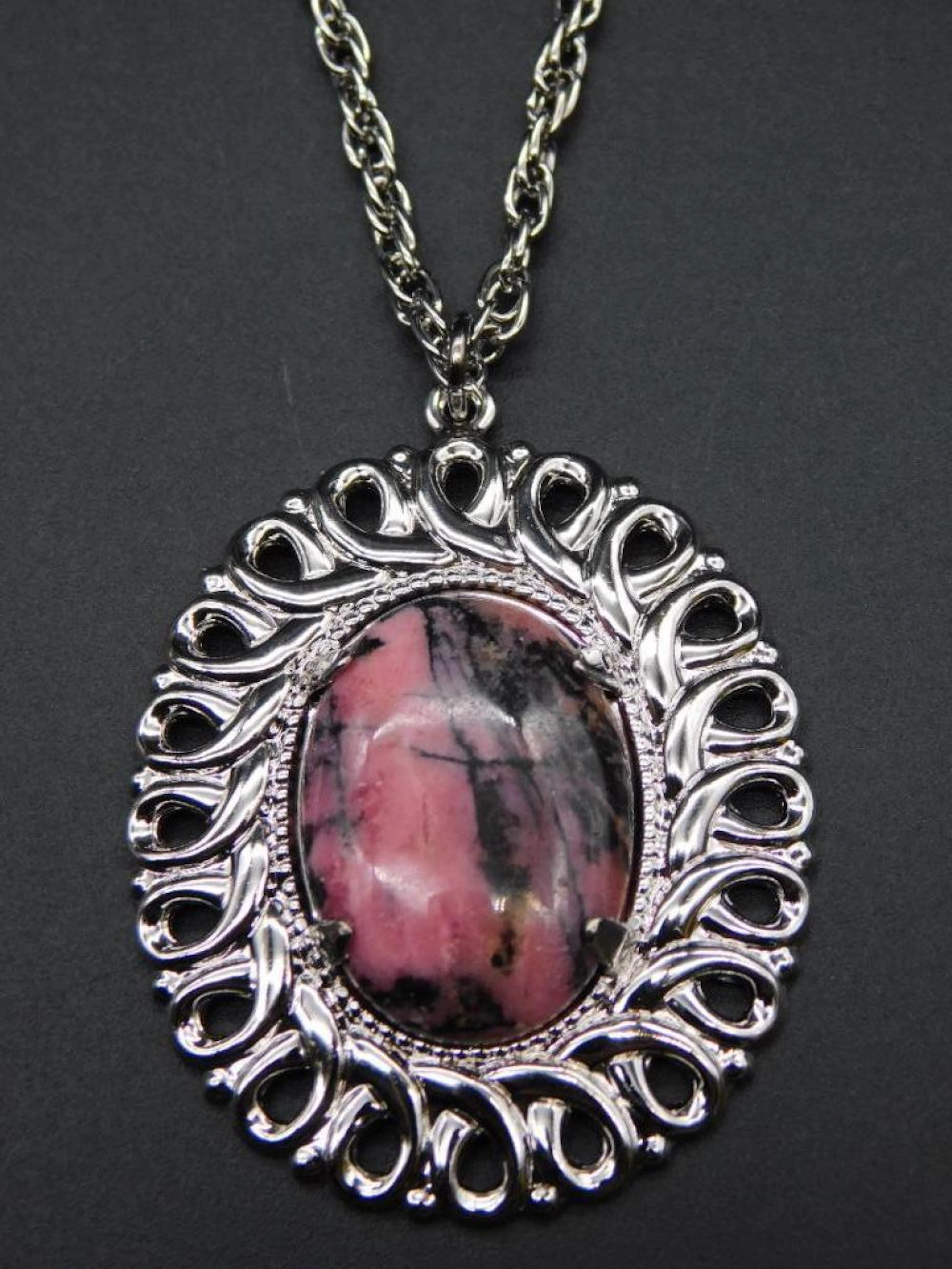 RHODONITE PENDANT ON CHAIN NECKLACE VINTAGE ANTIQUE
