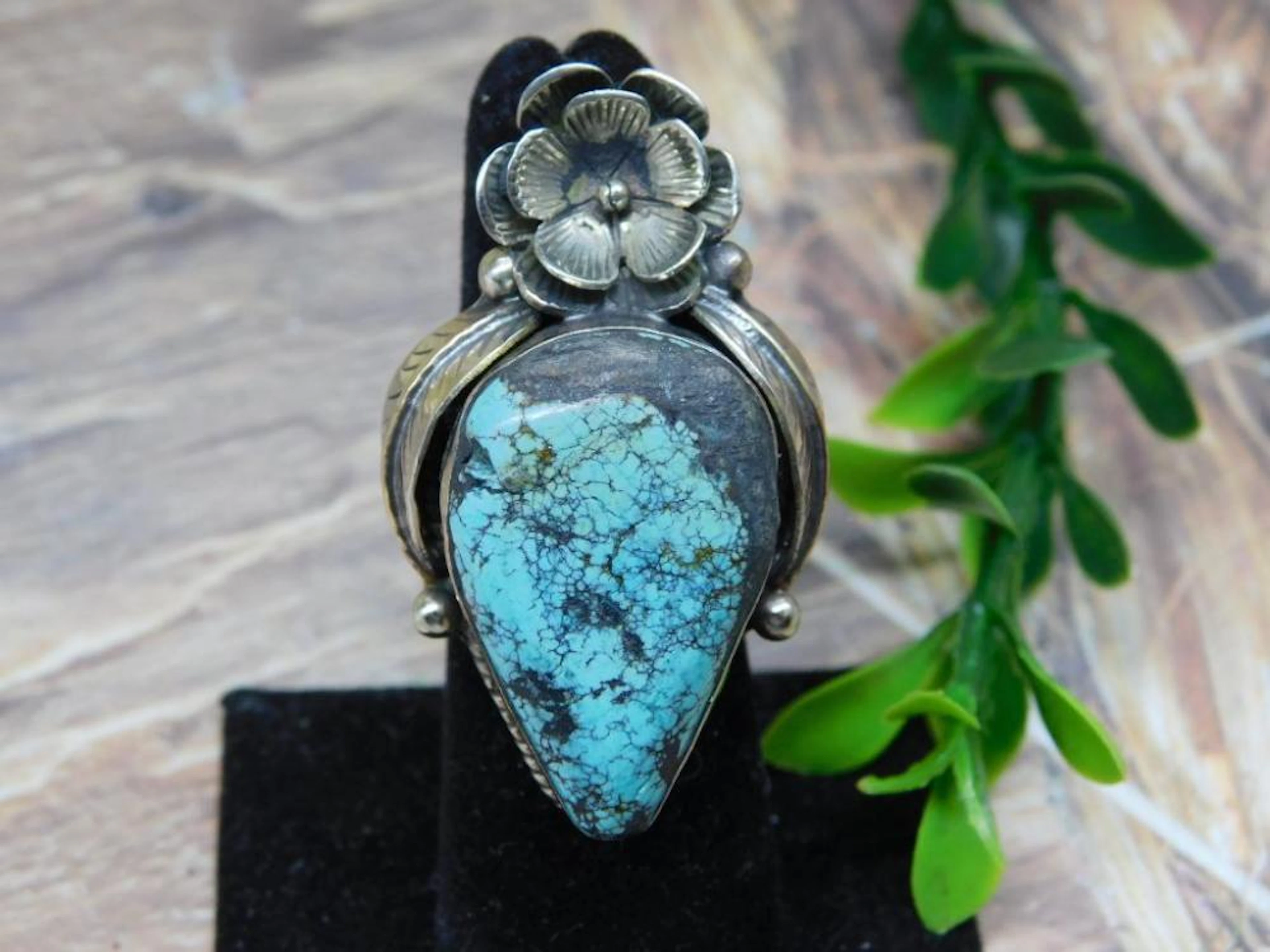 CHRYSOCOLLA RING WITH INTRICATE TOOLING ROCK STONE LAPIDARY SPECIME