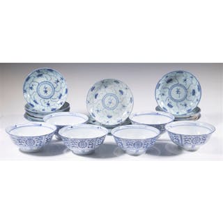 CHINESE PORCELAIN PLATES & BOWLS