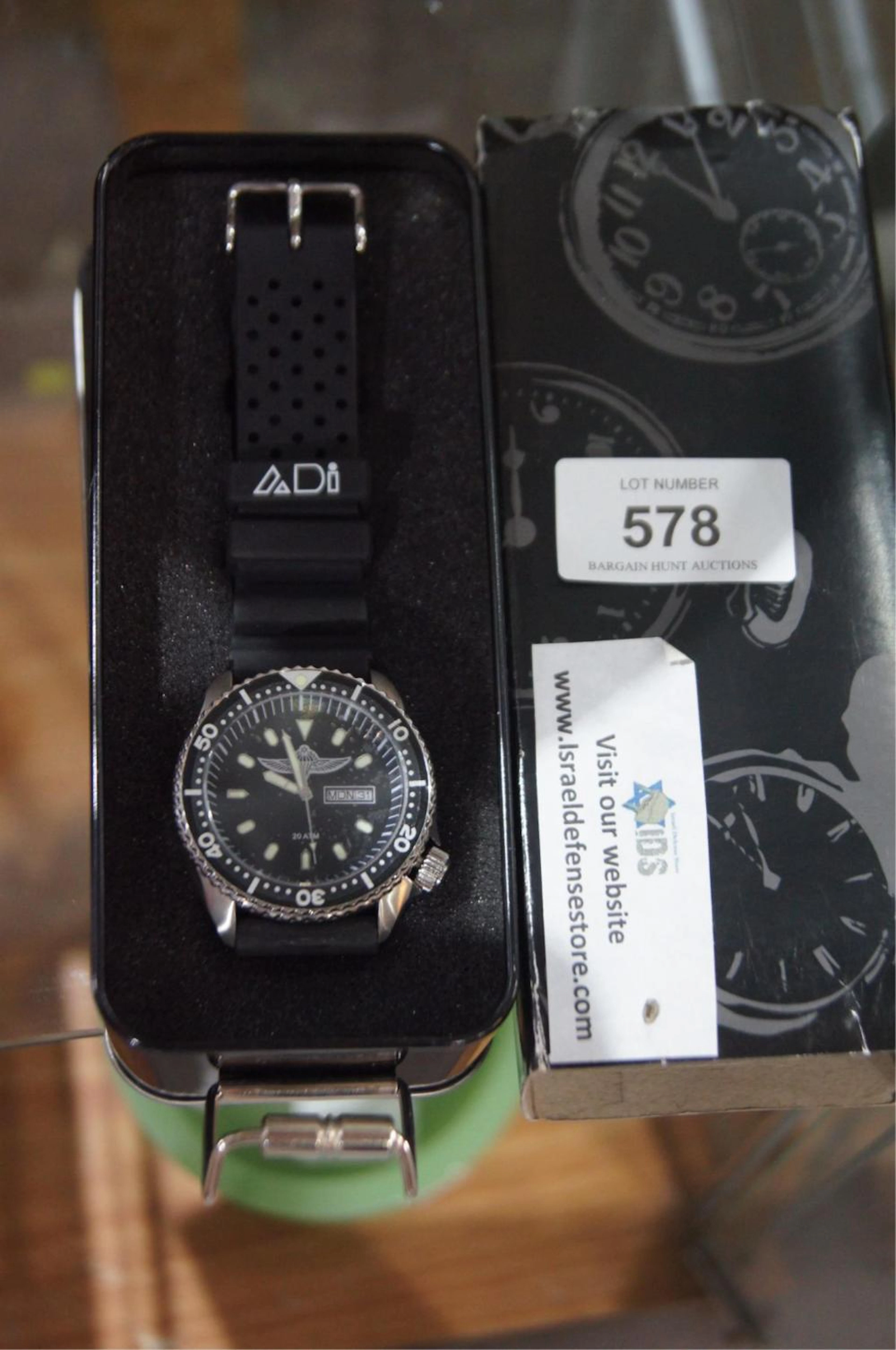 As new Adi gents wrist watch,