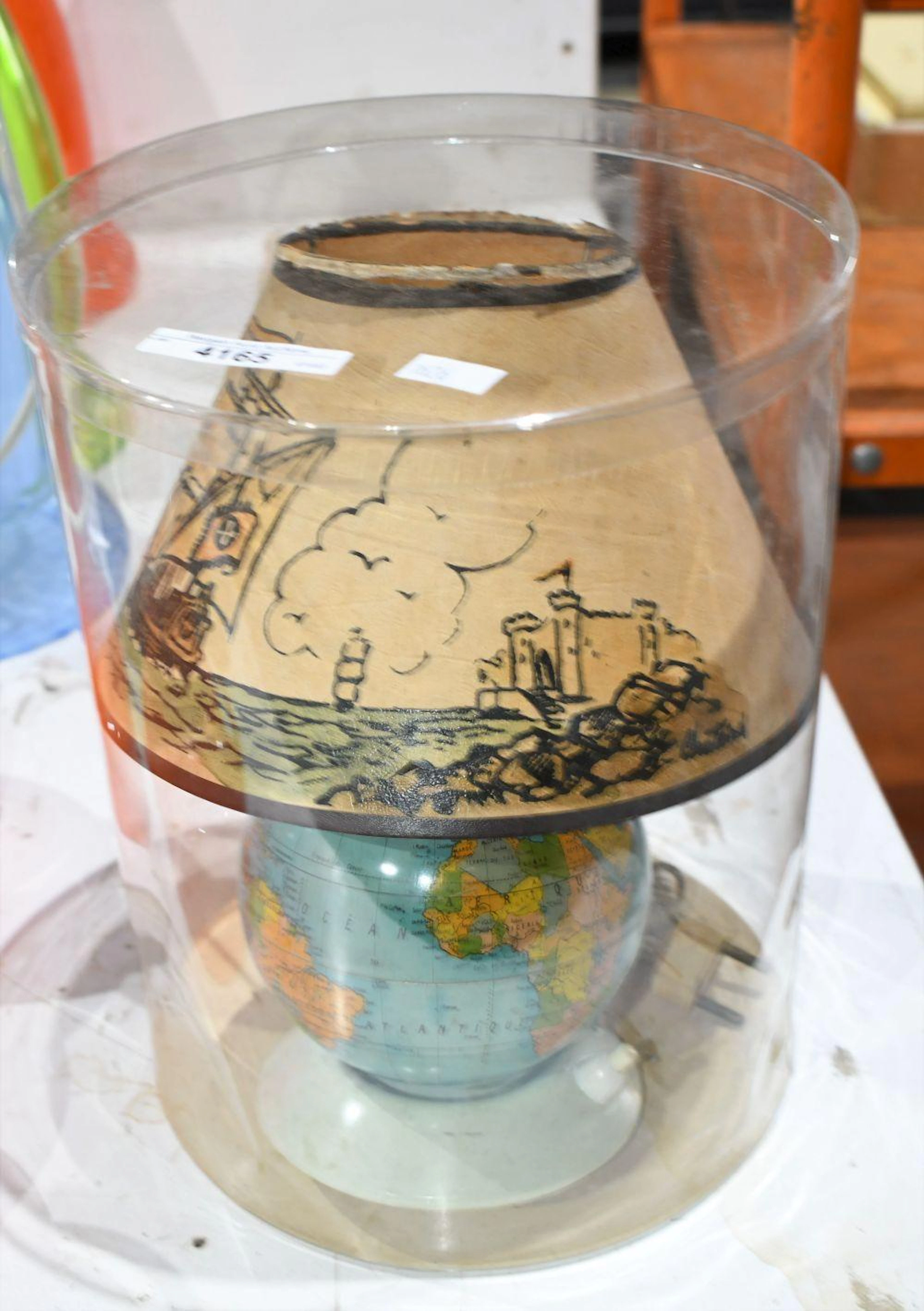Vintage retro Jouets Mont Blanc mini globe,