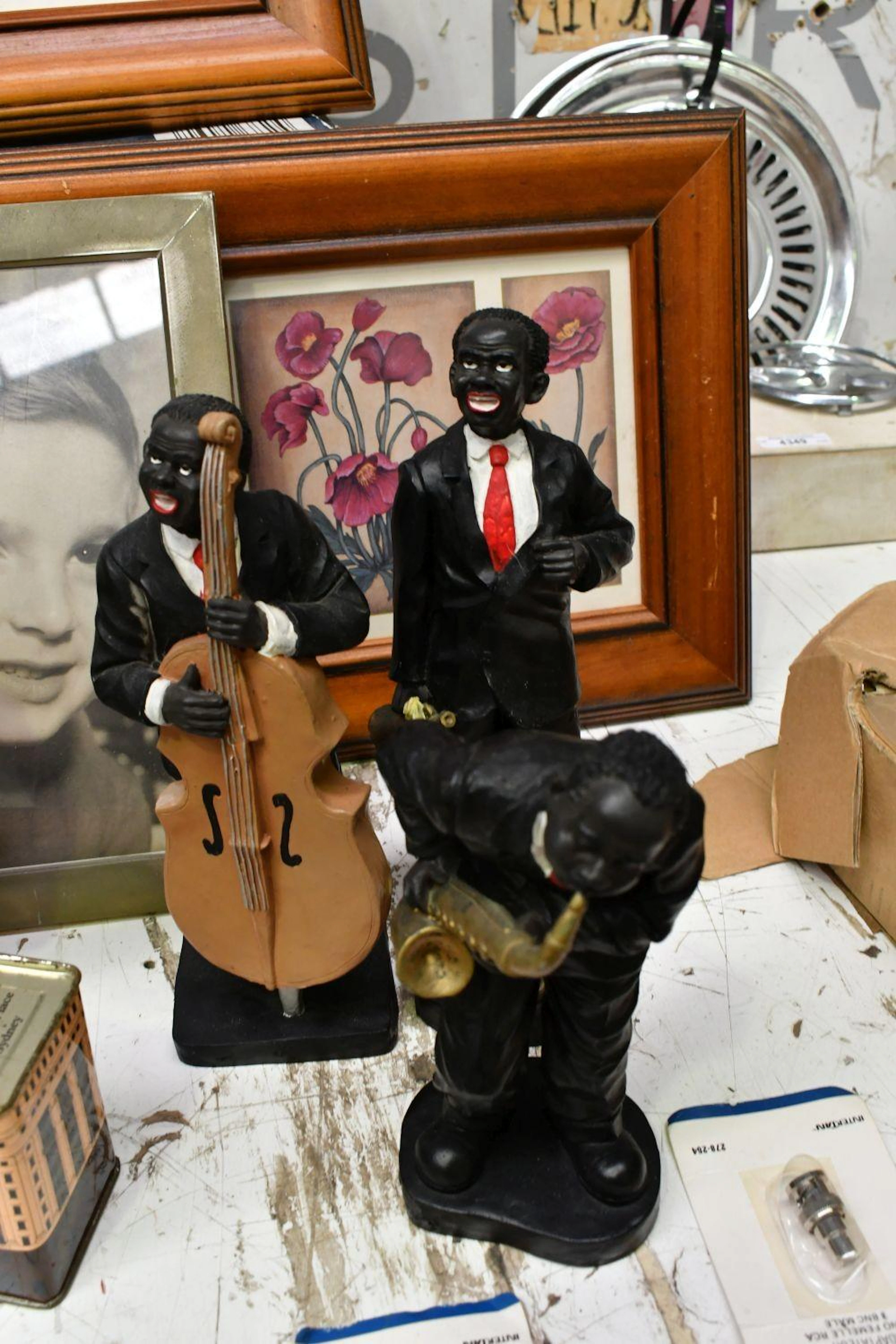 3 jazz musician figuarines