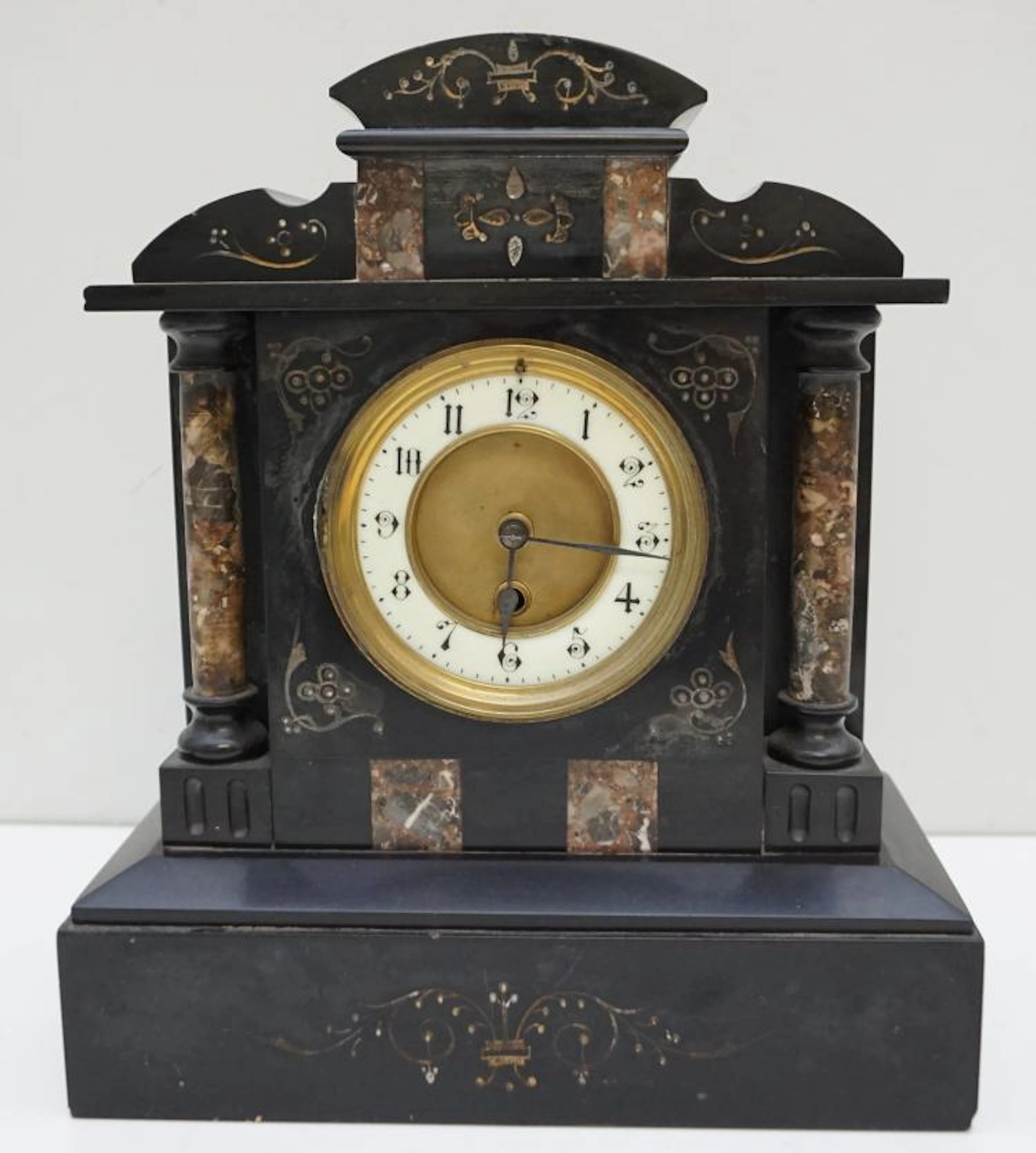 VICTORIAN BLACK SLATE MANTLE CLOCK