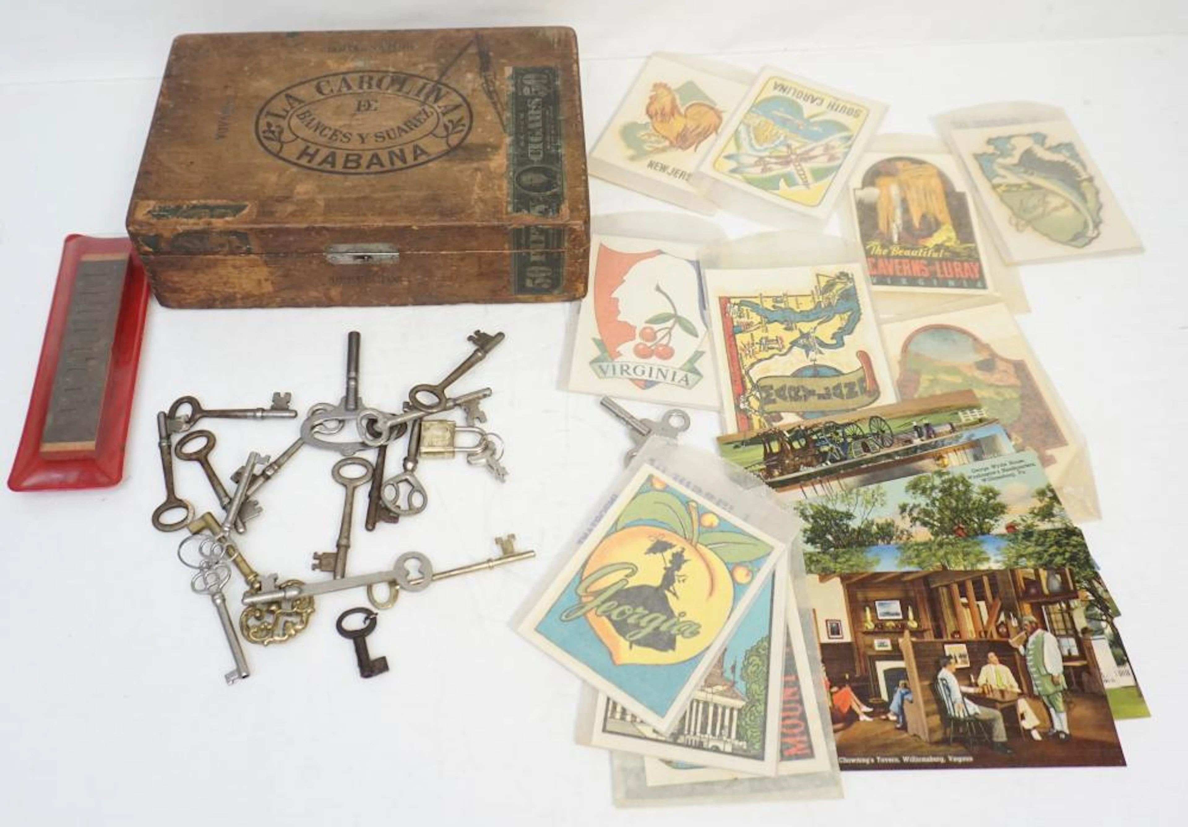 ANTIQUE VINTAGE KEYS + TRAVEL DECALS