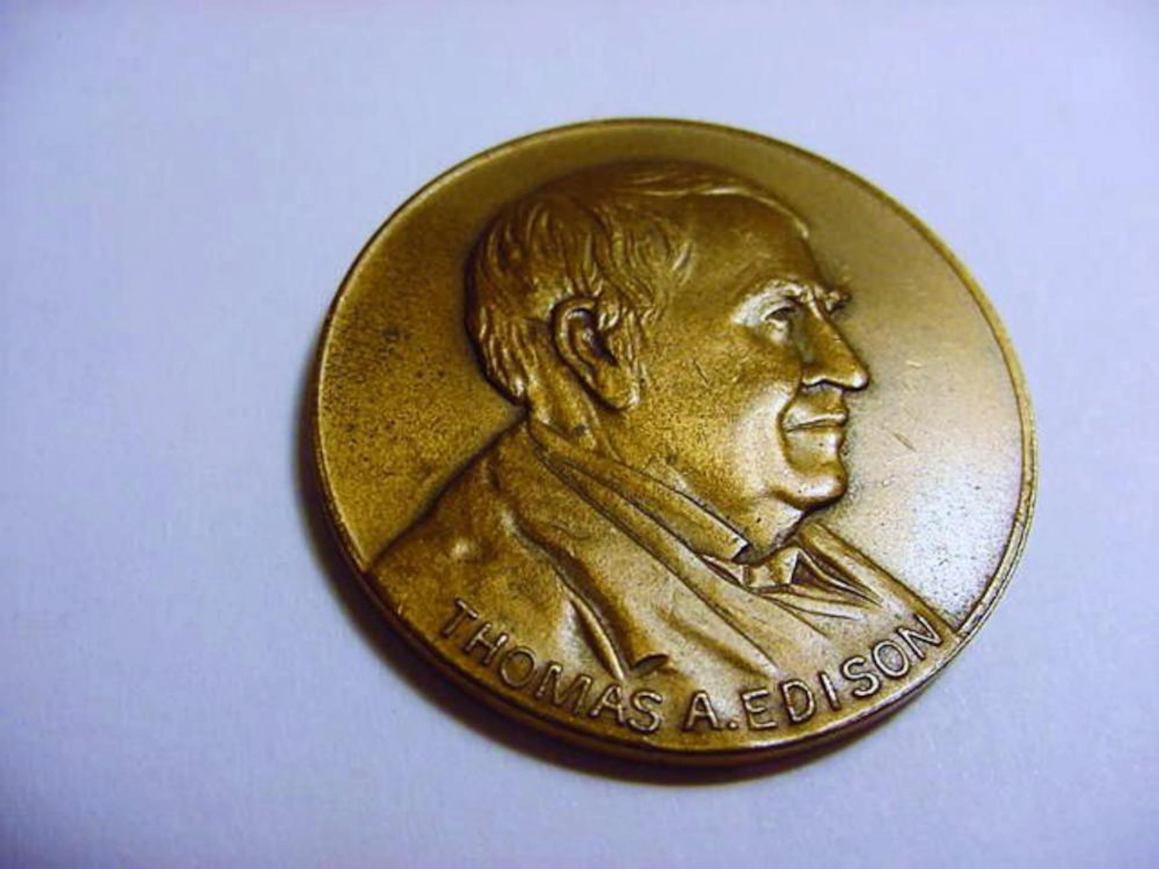 1947 THOMAS EDISON MEDAL