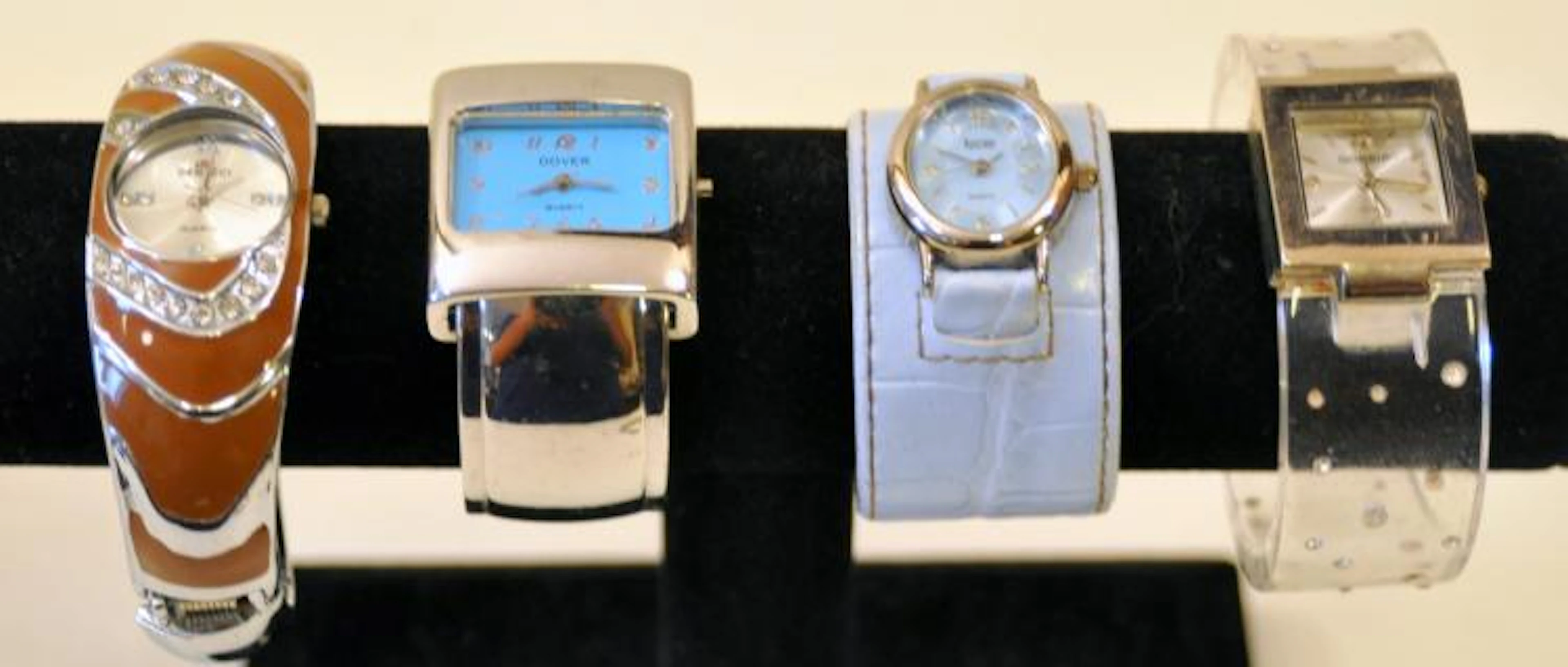 Ladies cocktail fancy wristwatches
