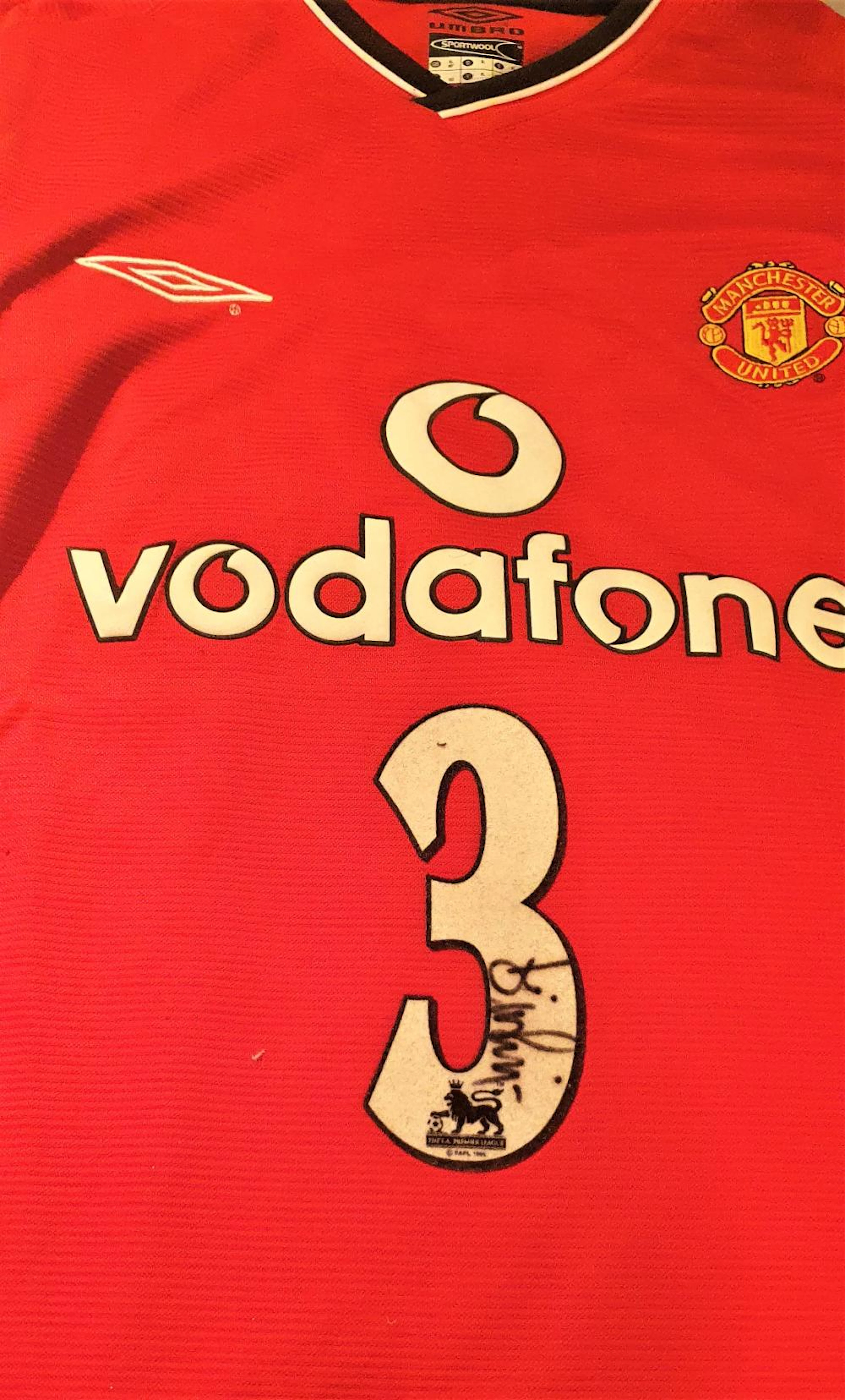 Lot 121 - Denis Irwin Signed Manchester United Football Shirt