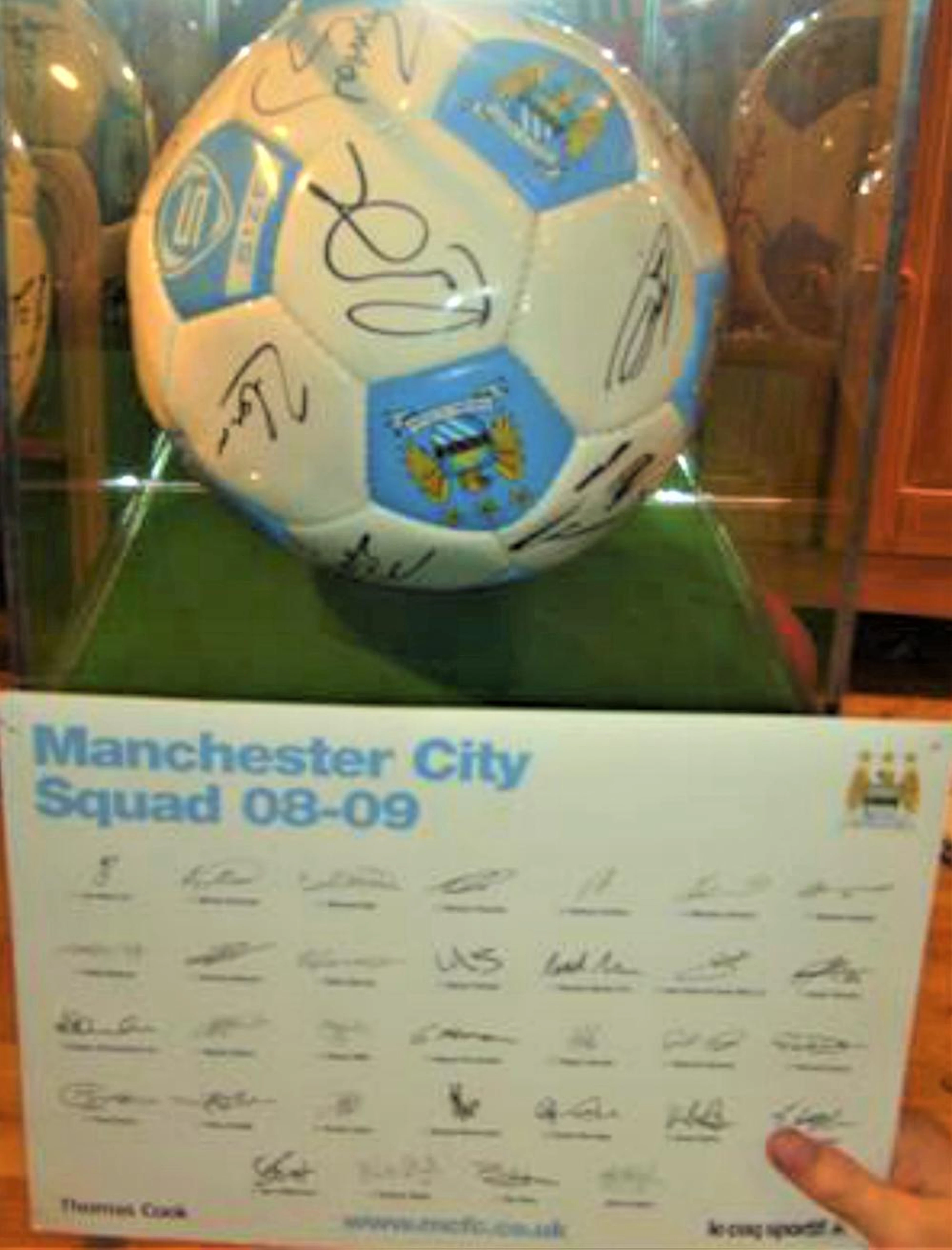 Lot 26 - 2009 Signed Manchester City Football