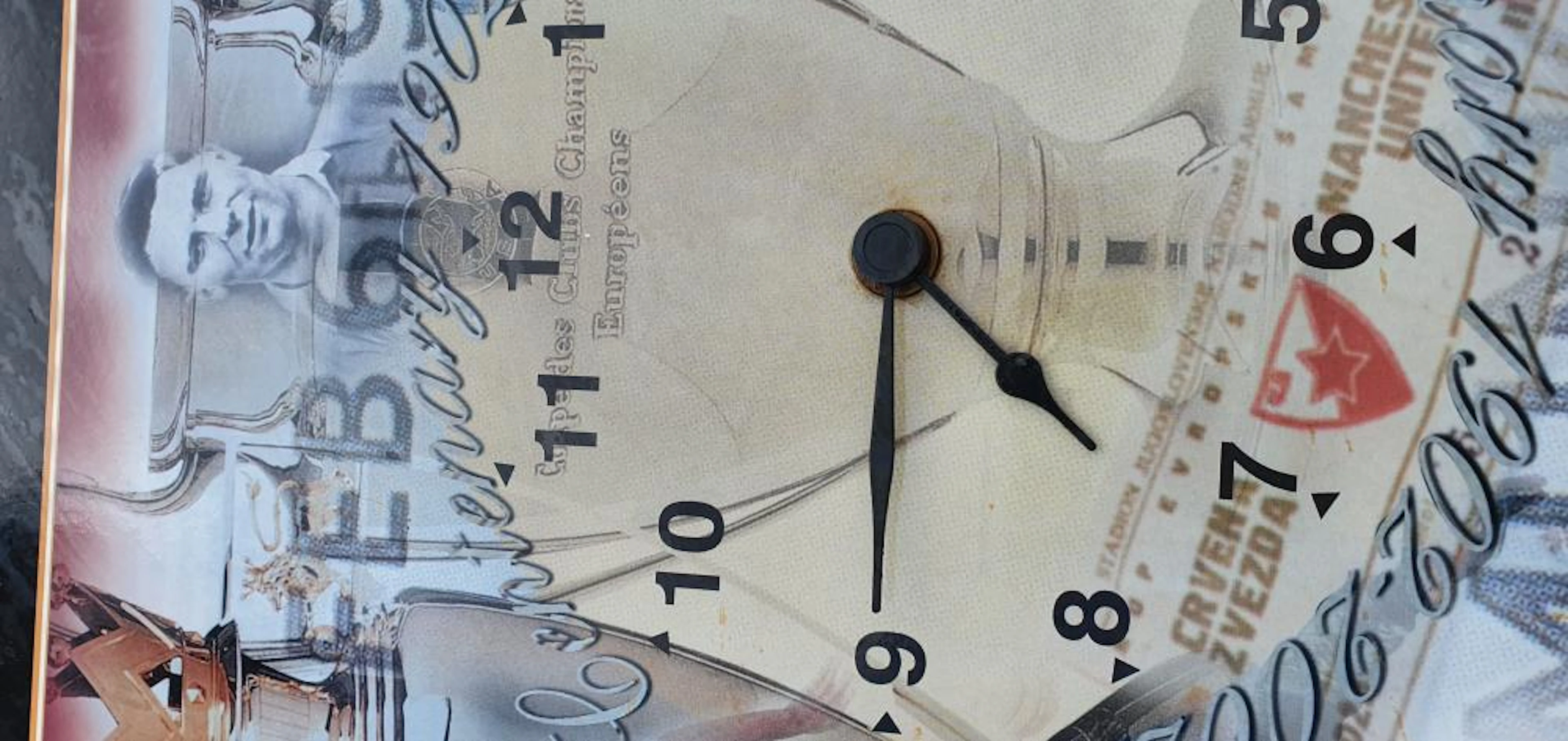 Lot 84: Football Mirror Munich Pictures and clock