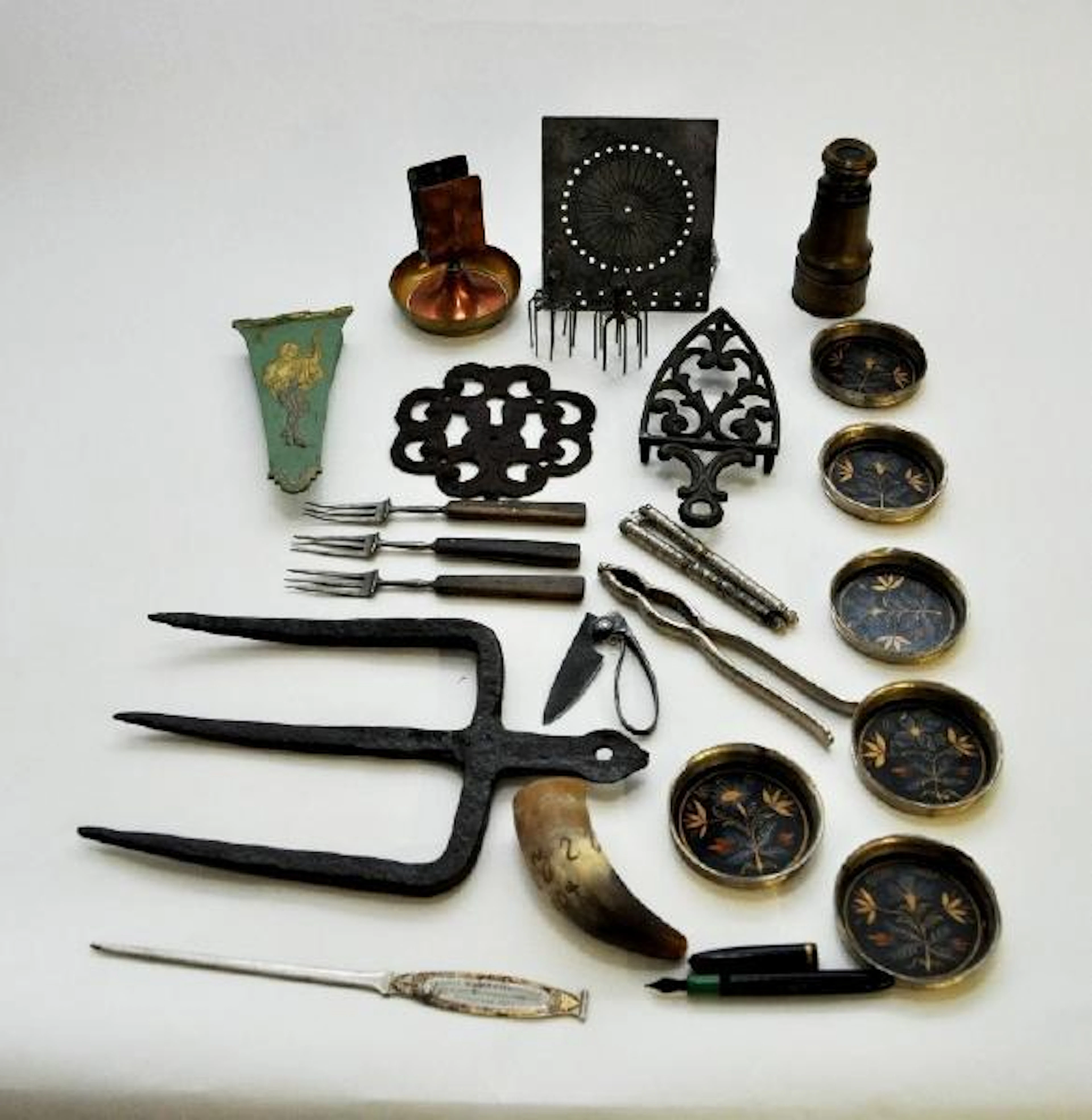 Smidesföremål 18/1900-Tal