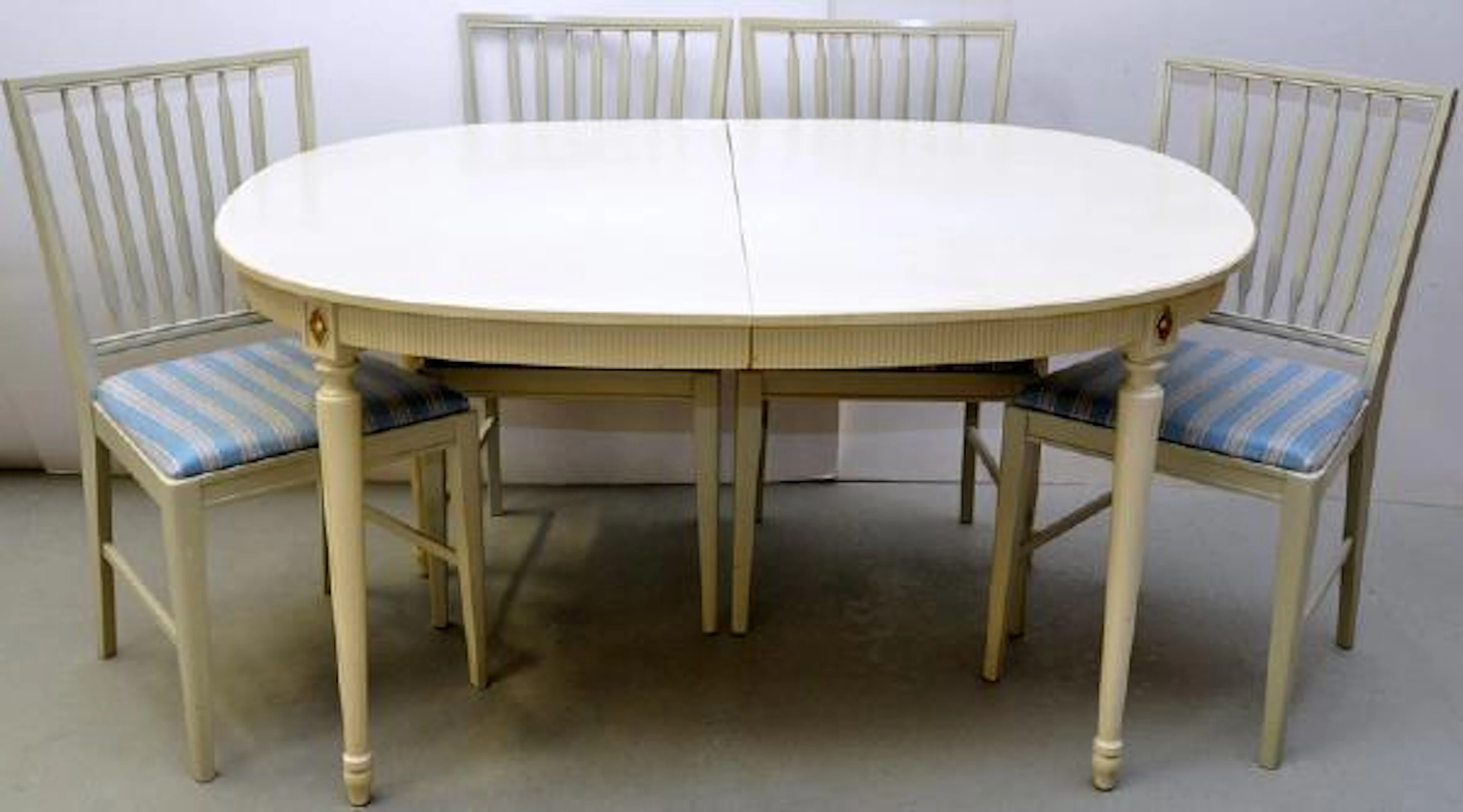 Matsalsgrupp Gustaviansk Stil 1900-Talets Mitt